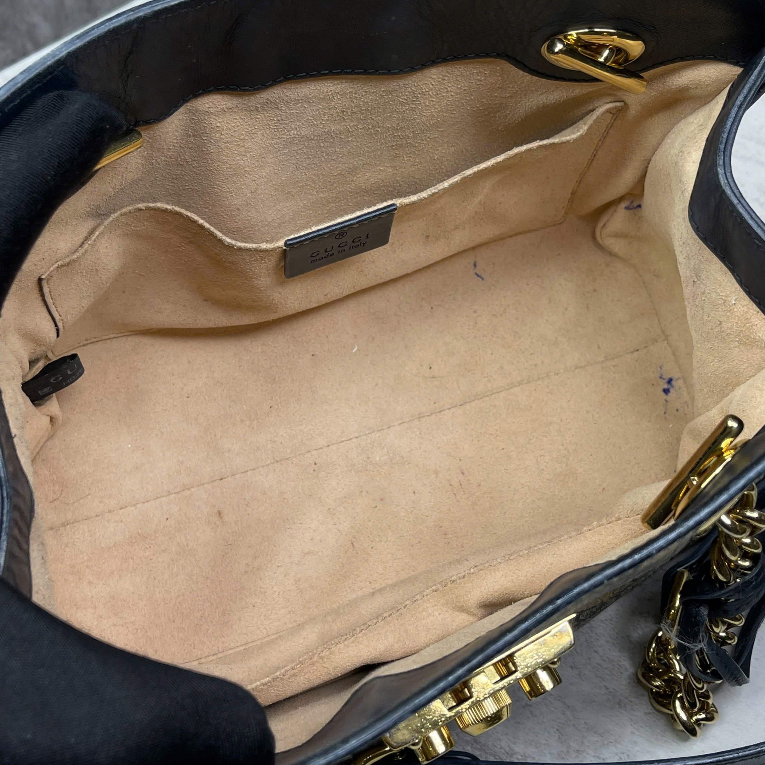 Gucci Padlock GG Supreme Bee phối da đen