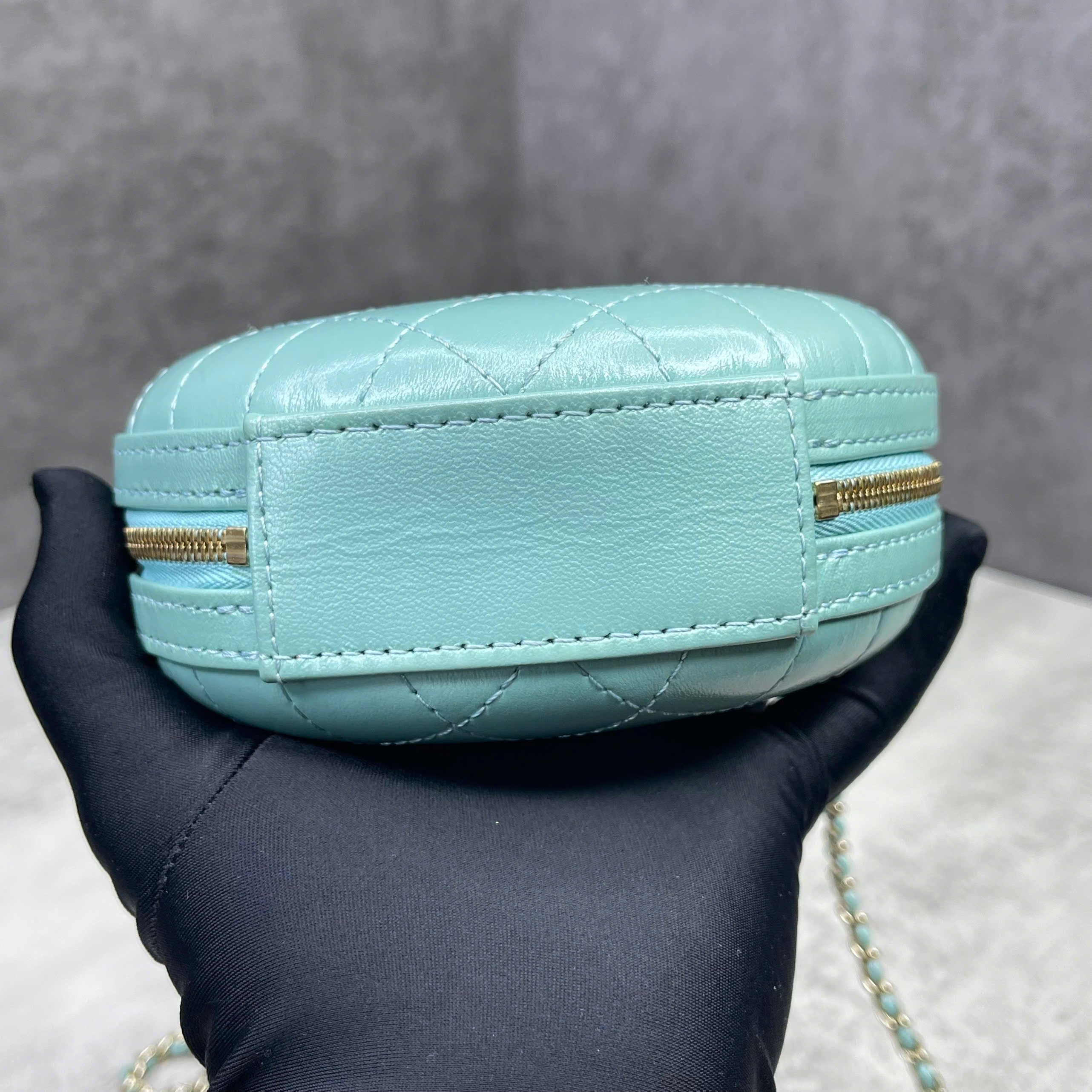 Chanel Round Mini Quilted Leather – Xanh Mint Code 27