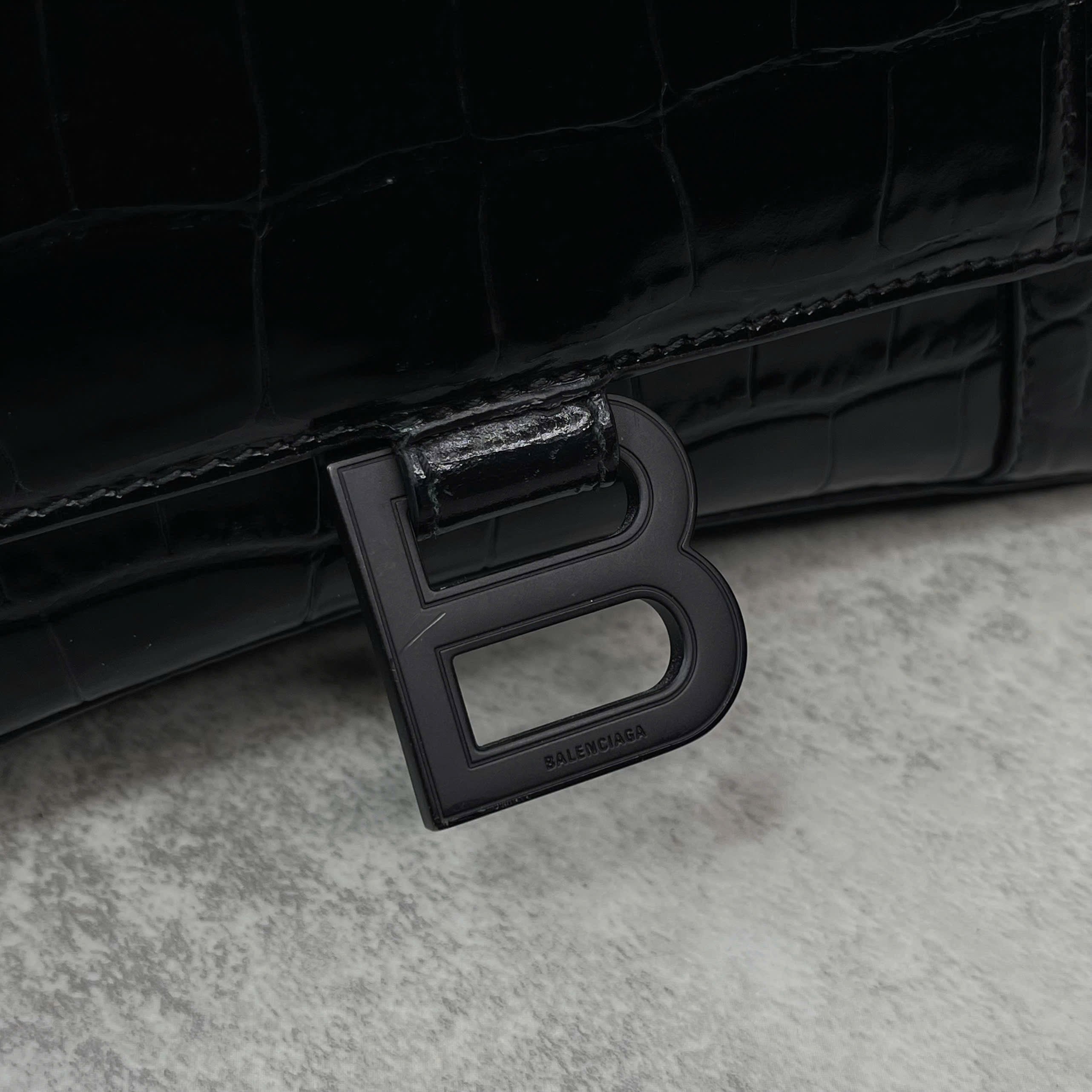 Balenciaga Hourglass Top Handle croc-embossed đen