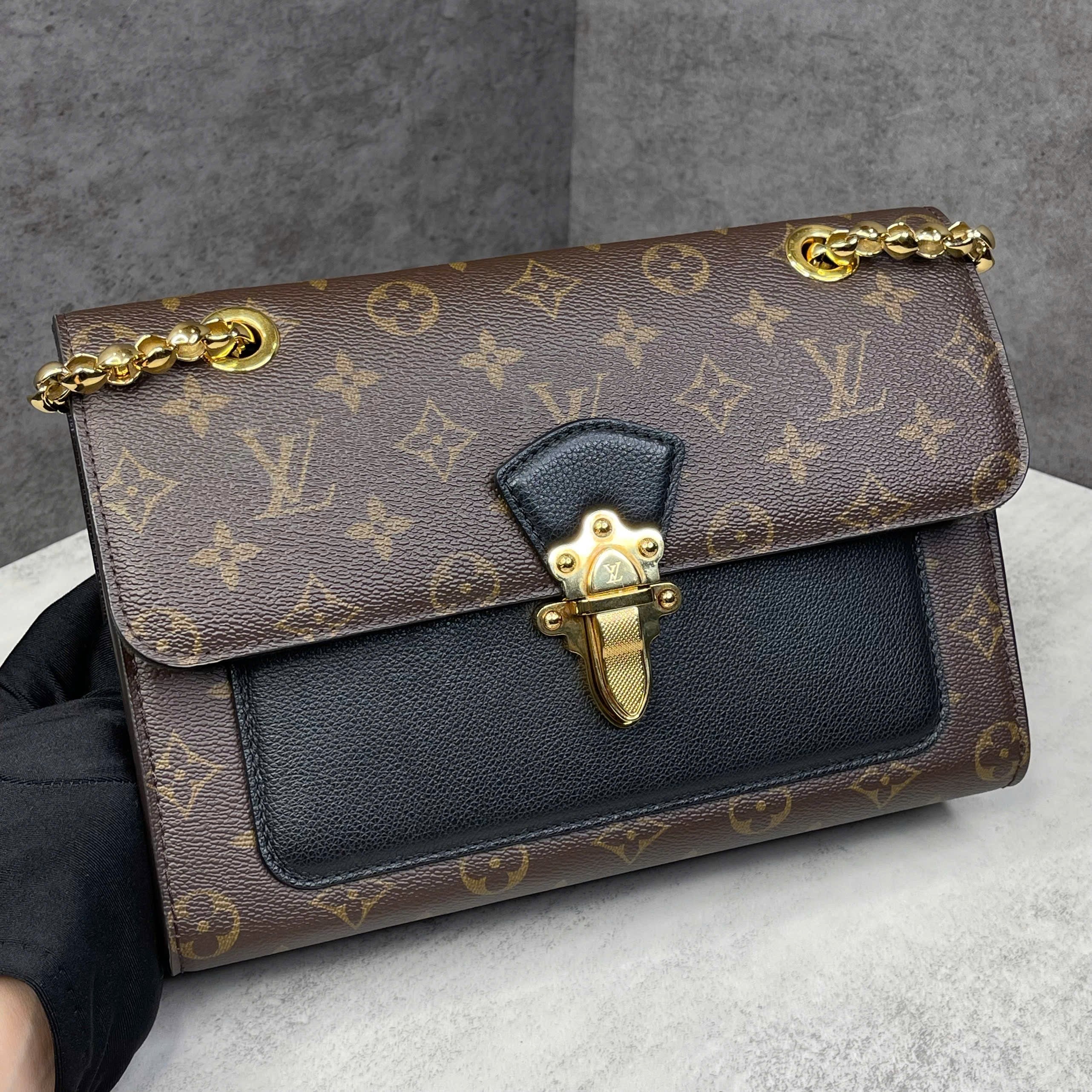 Louis Vuitton Victoire Monogram Chain Bag