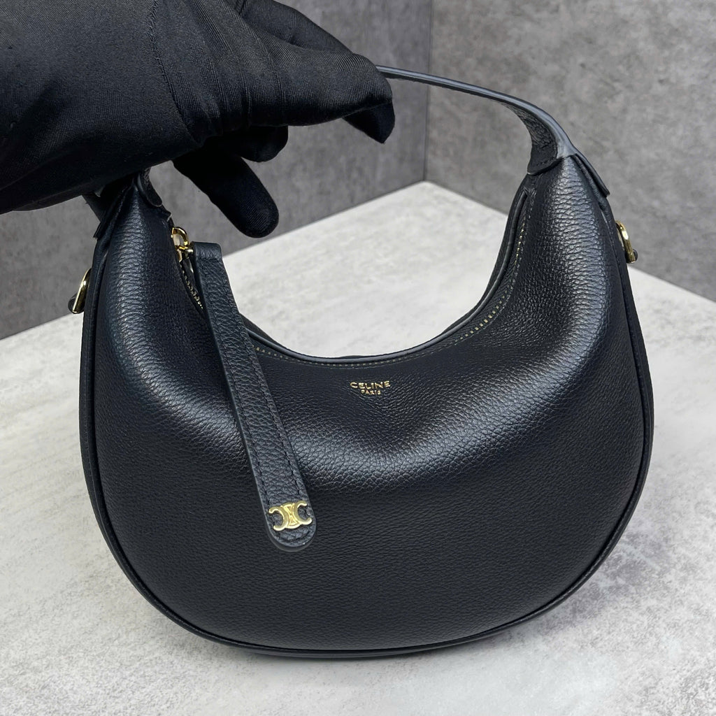 Celine Ava Hobo Bag da đen