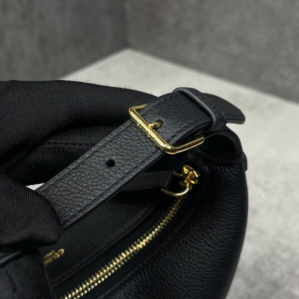 Celine Ava Hobo Bag da đen