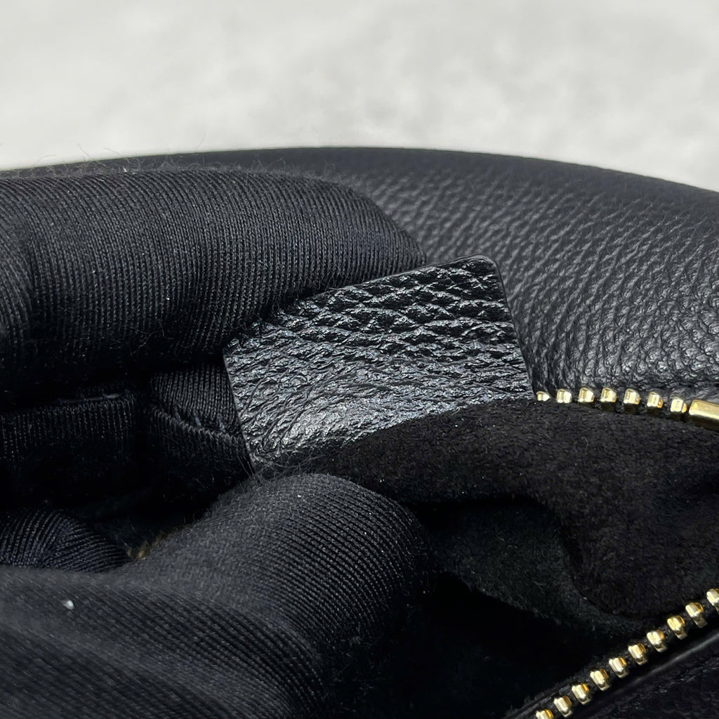 Celine Ava Hobo Bag da đen