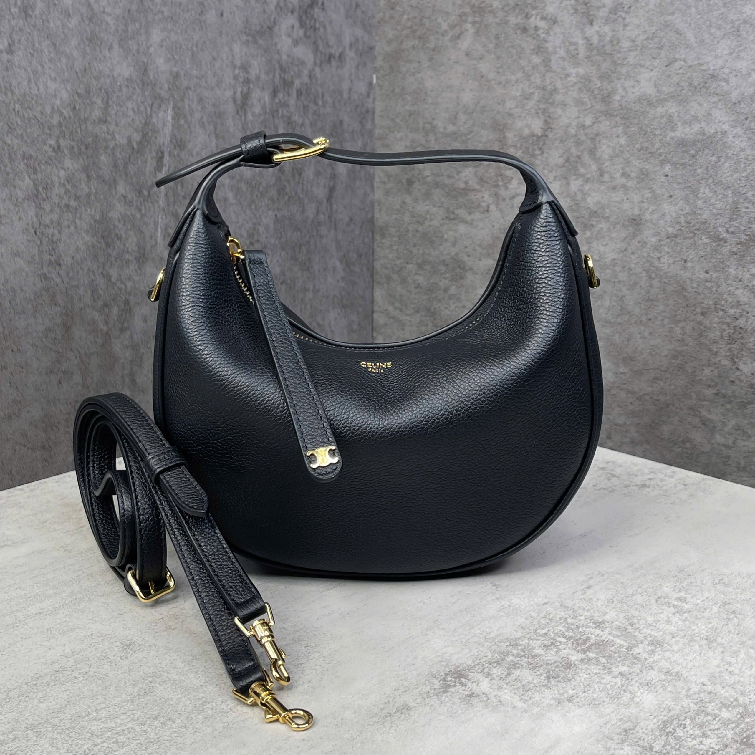 Celine Ava Hobo Bag da đen