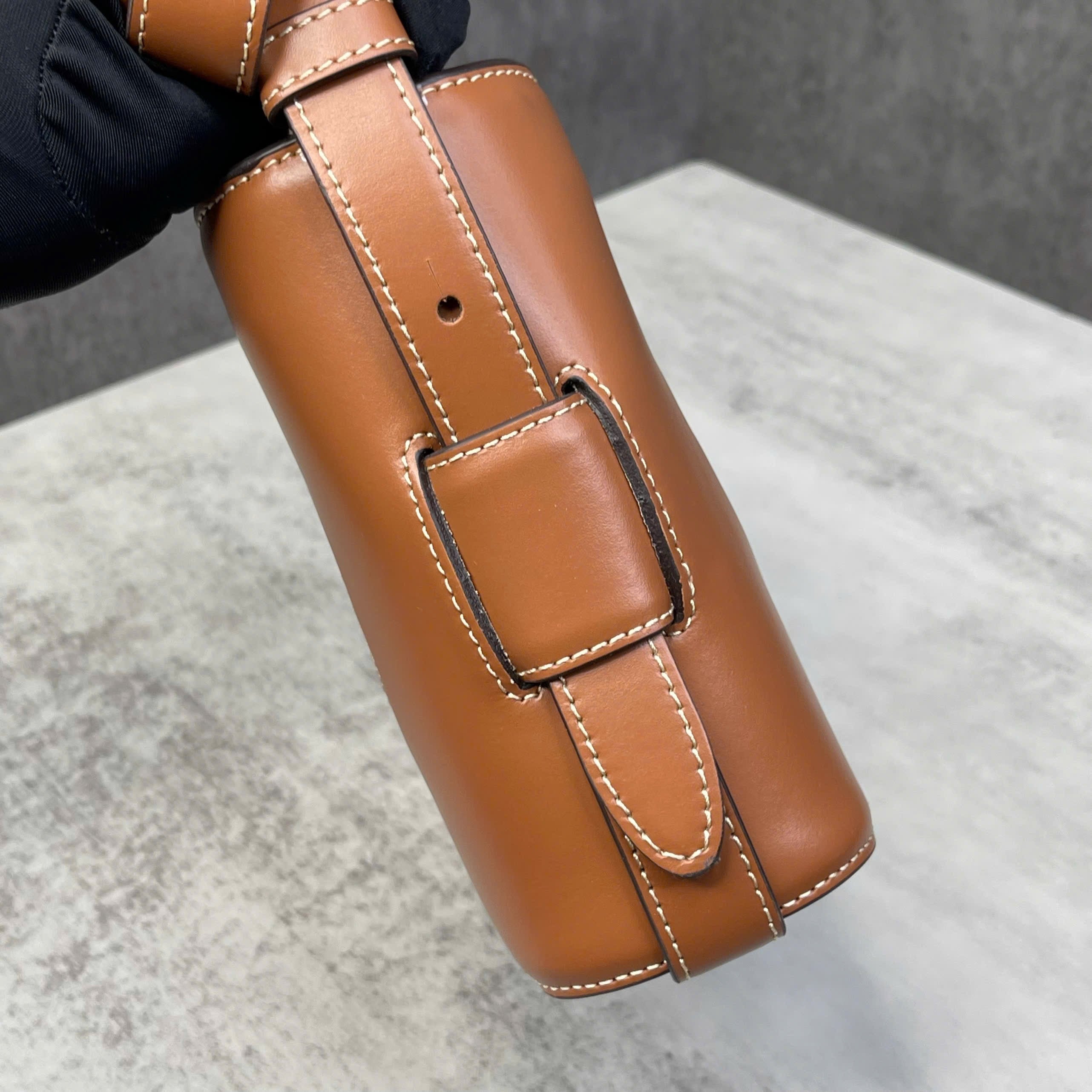 Polène Numéro Sept Crossbody