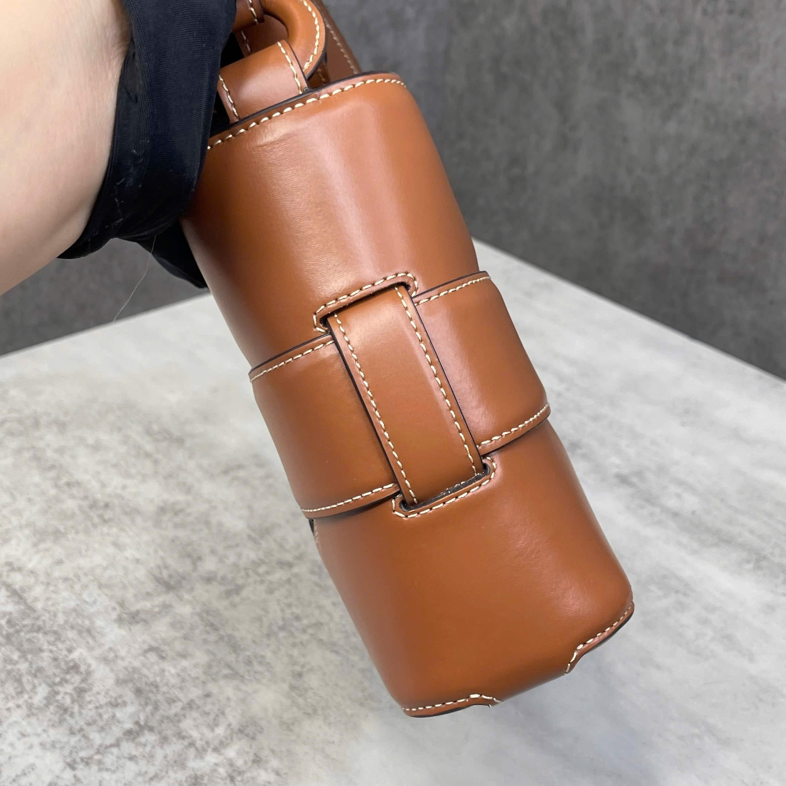 Polène Numéro Sept Crossbody