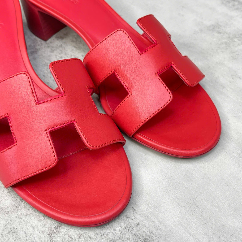 Dép Hermès Oasis sandal gót vuông màu đỏ size 36