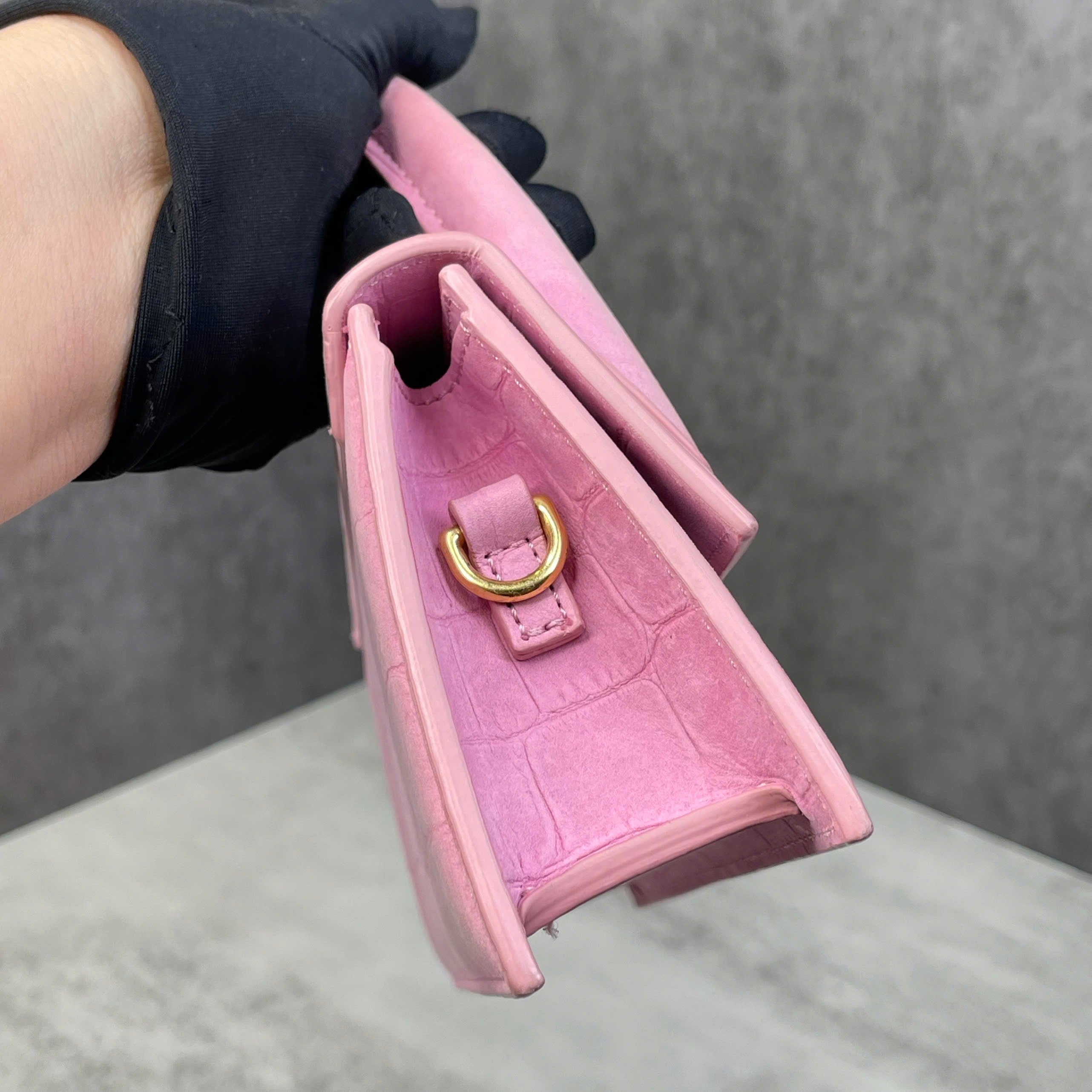 Jacquemus Le Chiquito Mini Croc – Hồng pastel size 23