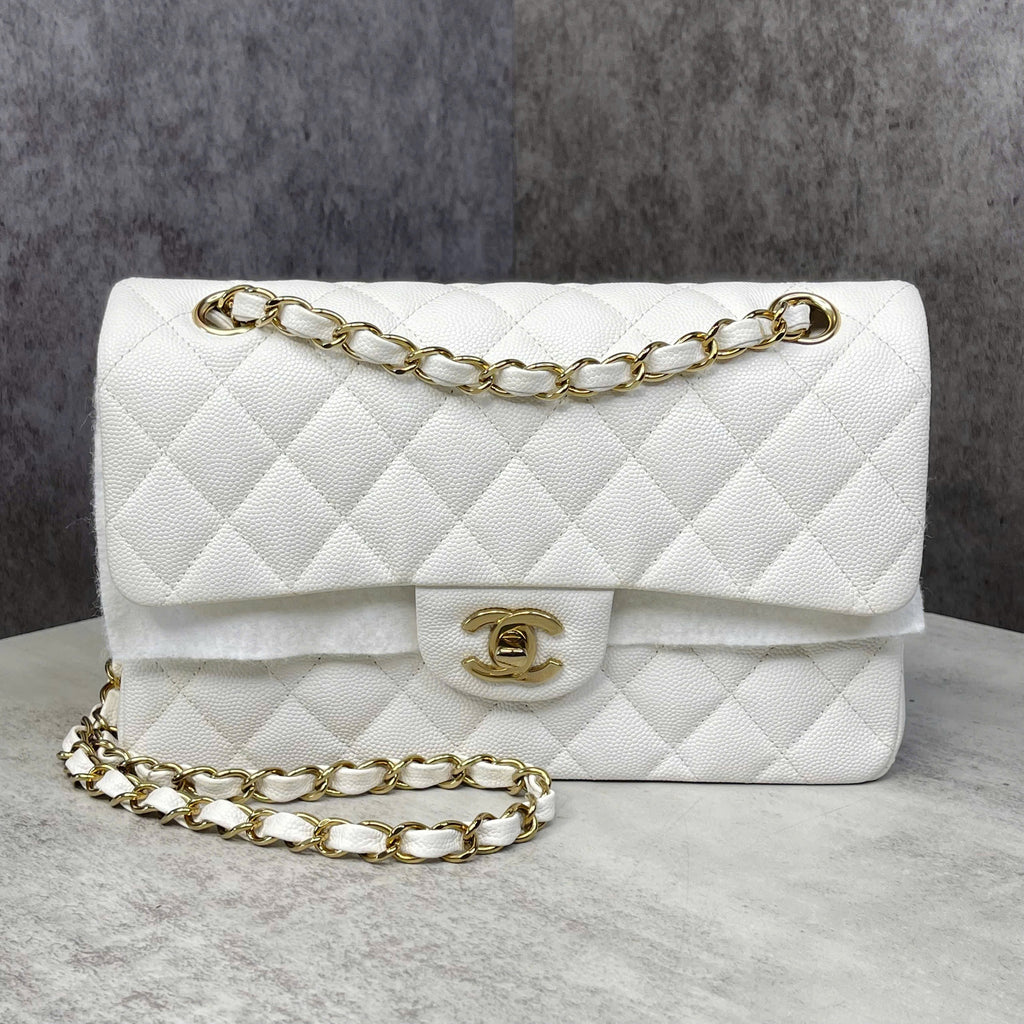 Chanel Classic Flap – Trắng (Size Small)
