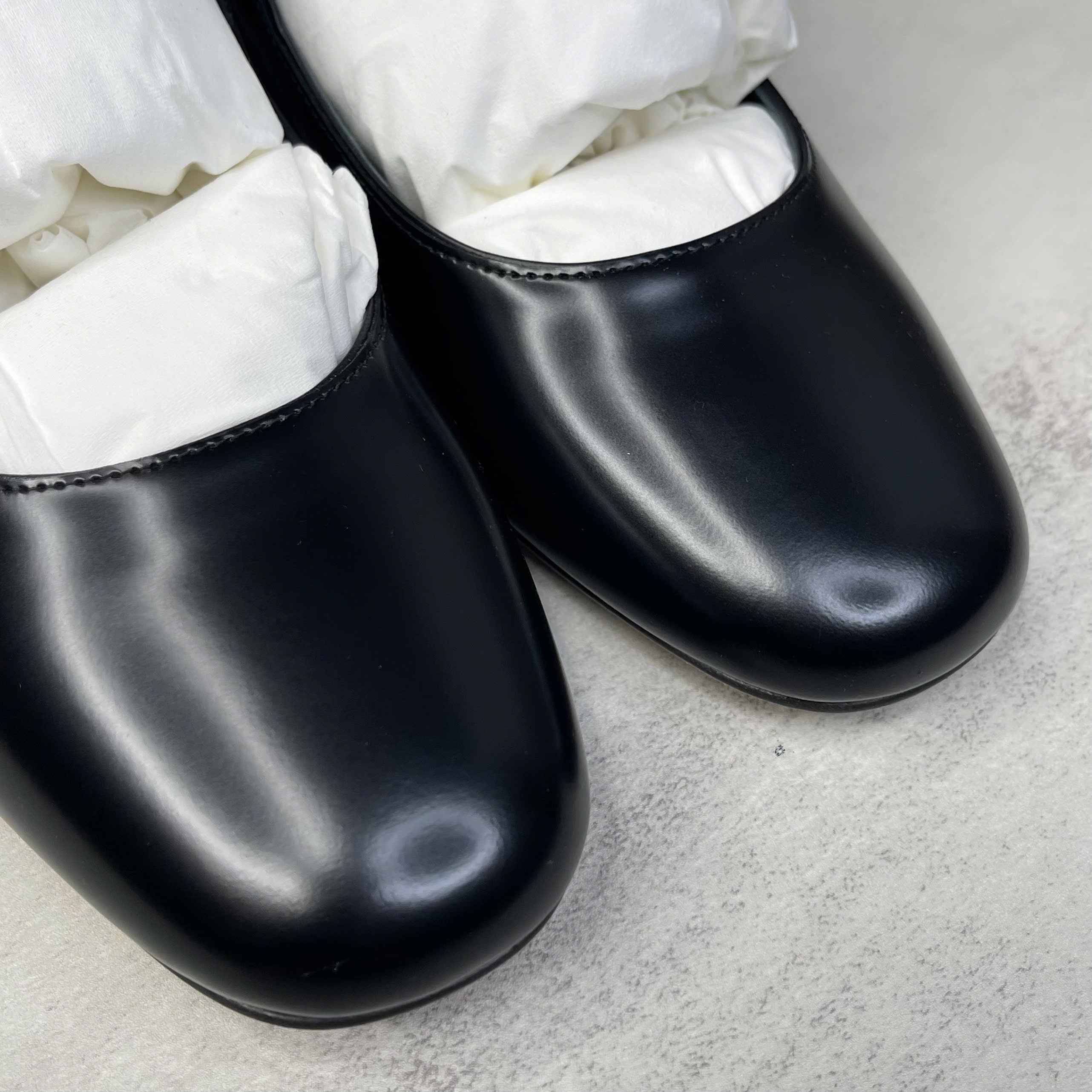 Giày Dior Mary Jane da trơn gót vuông – màu đen size 36