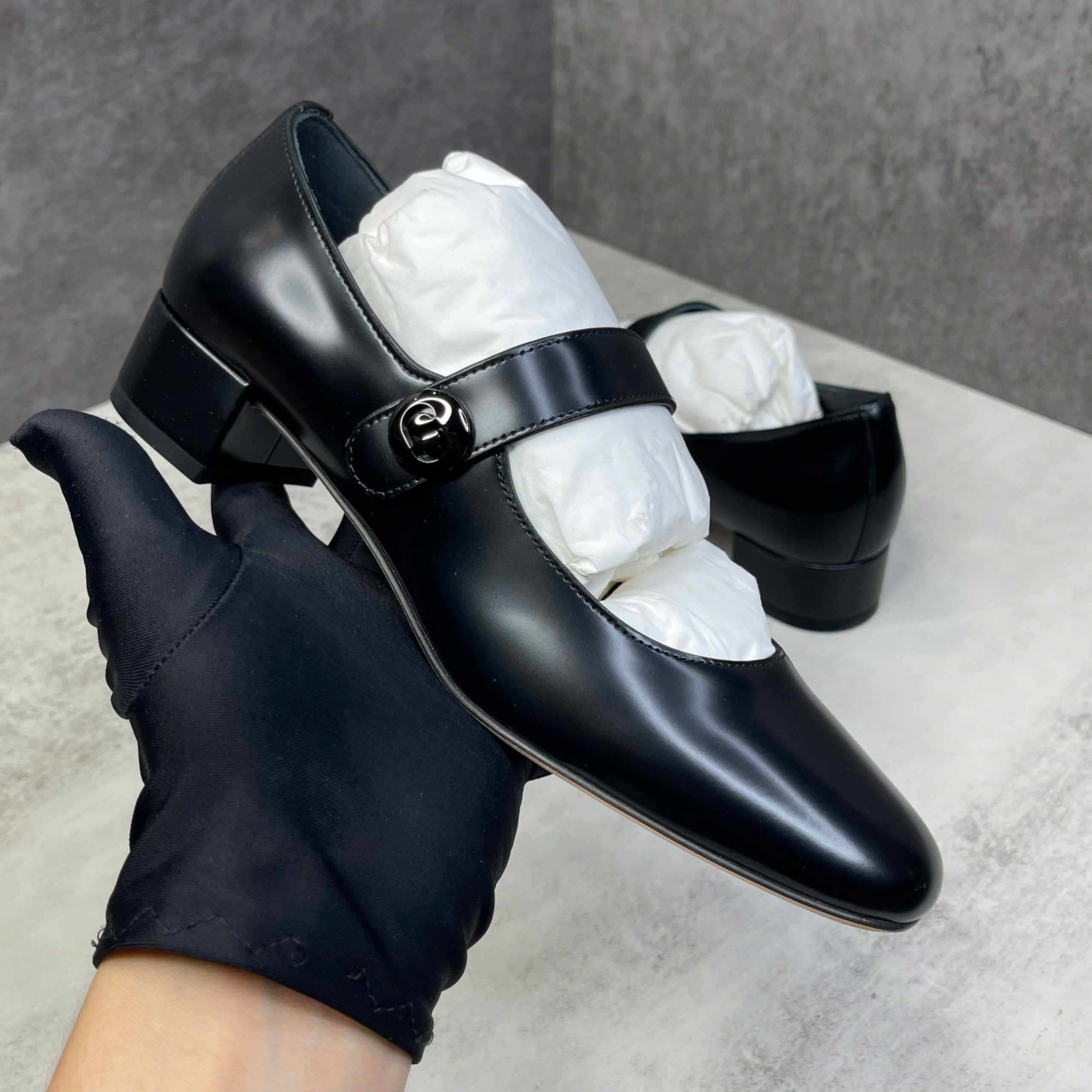 Giày Dior Mary Jane da trơn gót vuông – màu đen size 36