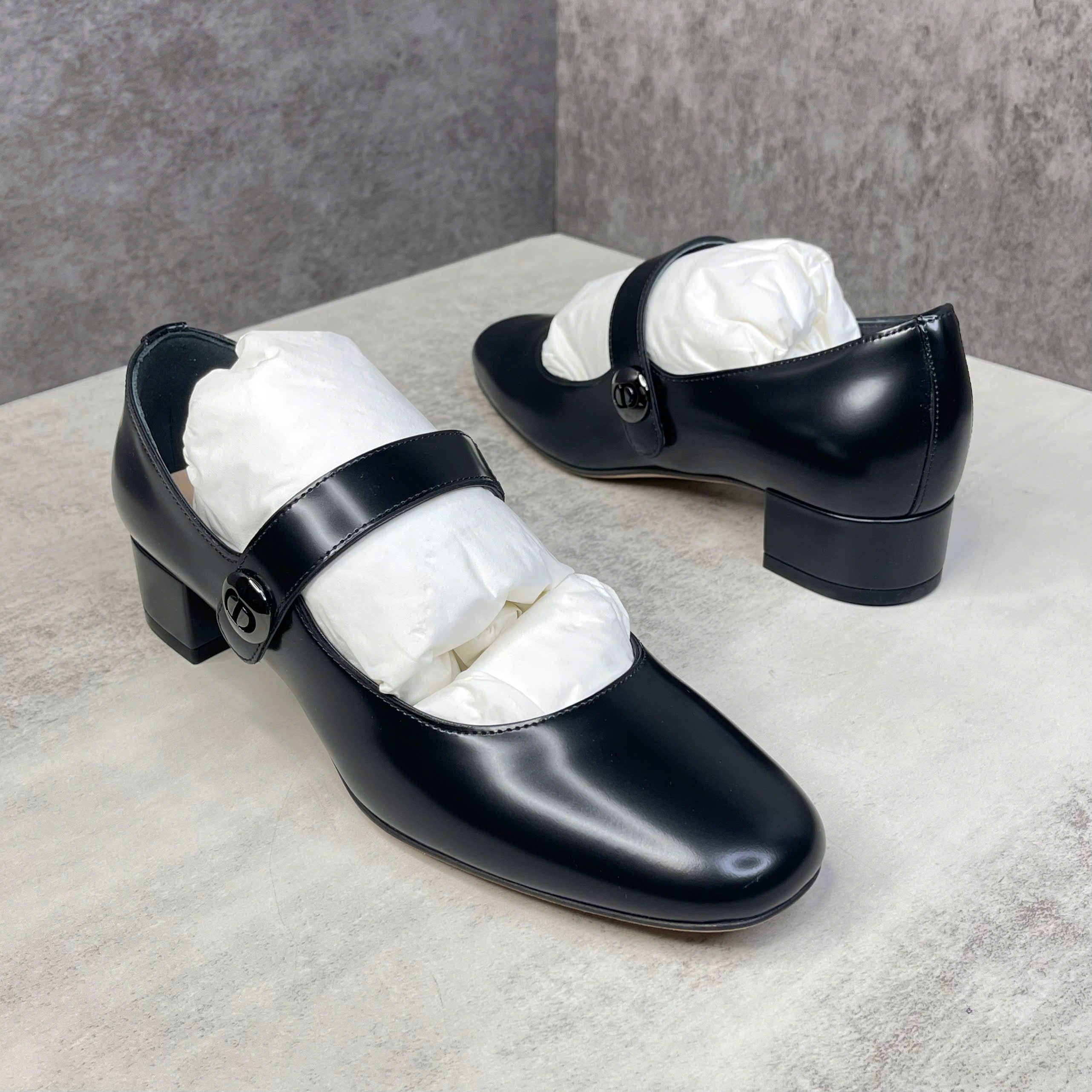 Giày Dior Mary Jane da trơn gót vuông – màu đen size 36