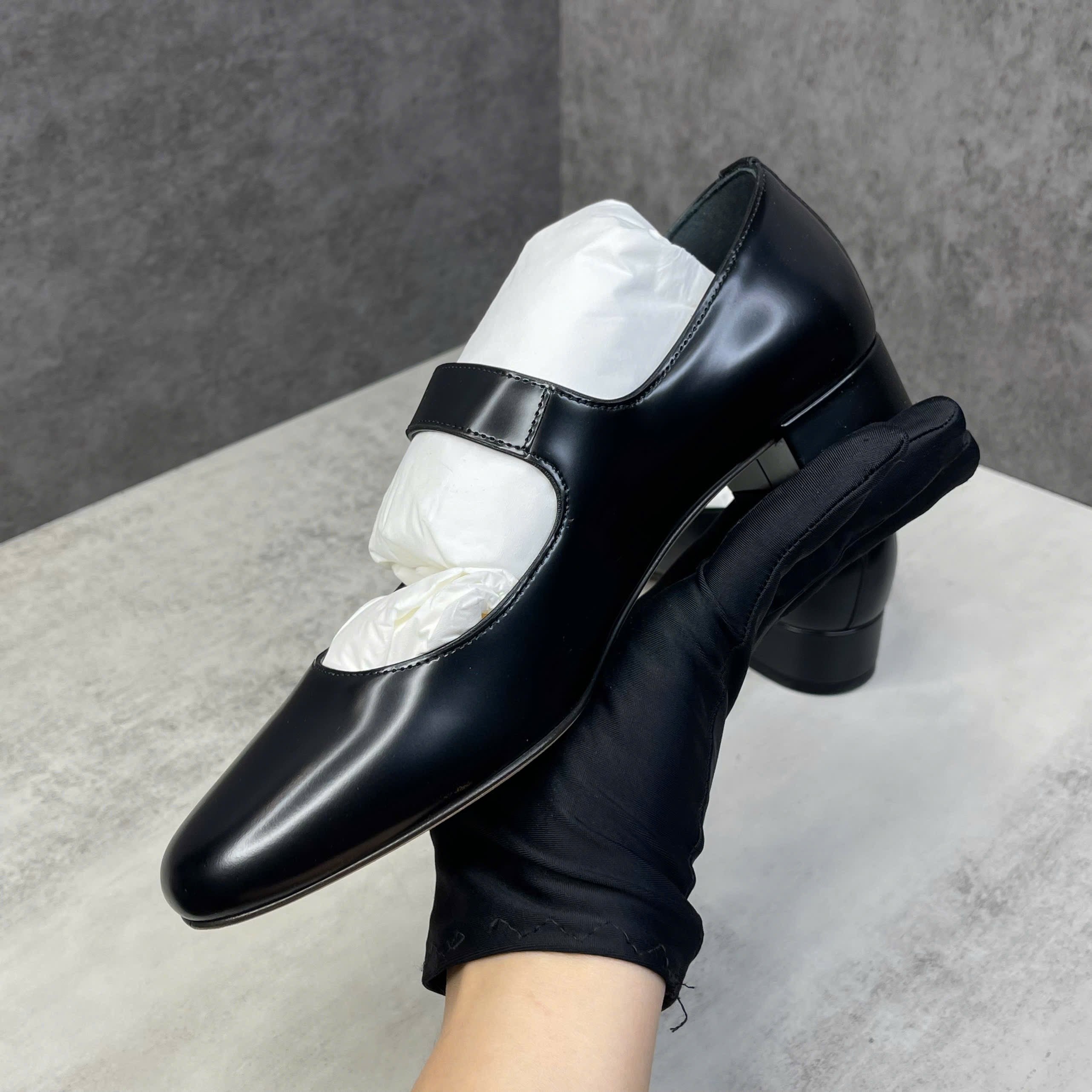 Giày Dior Mary Jane da trơn gót vuông – màu đen size 36