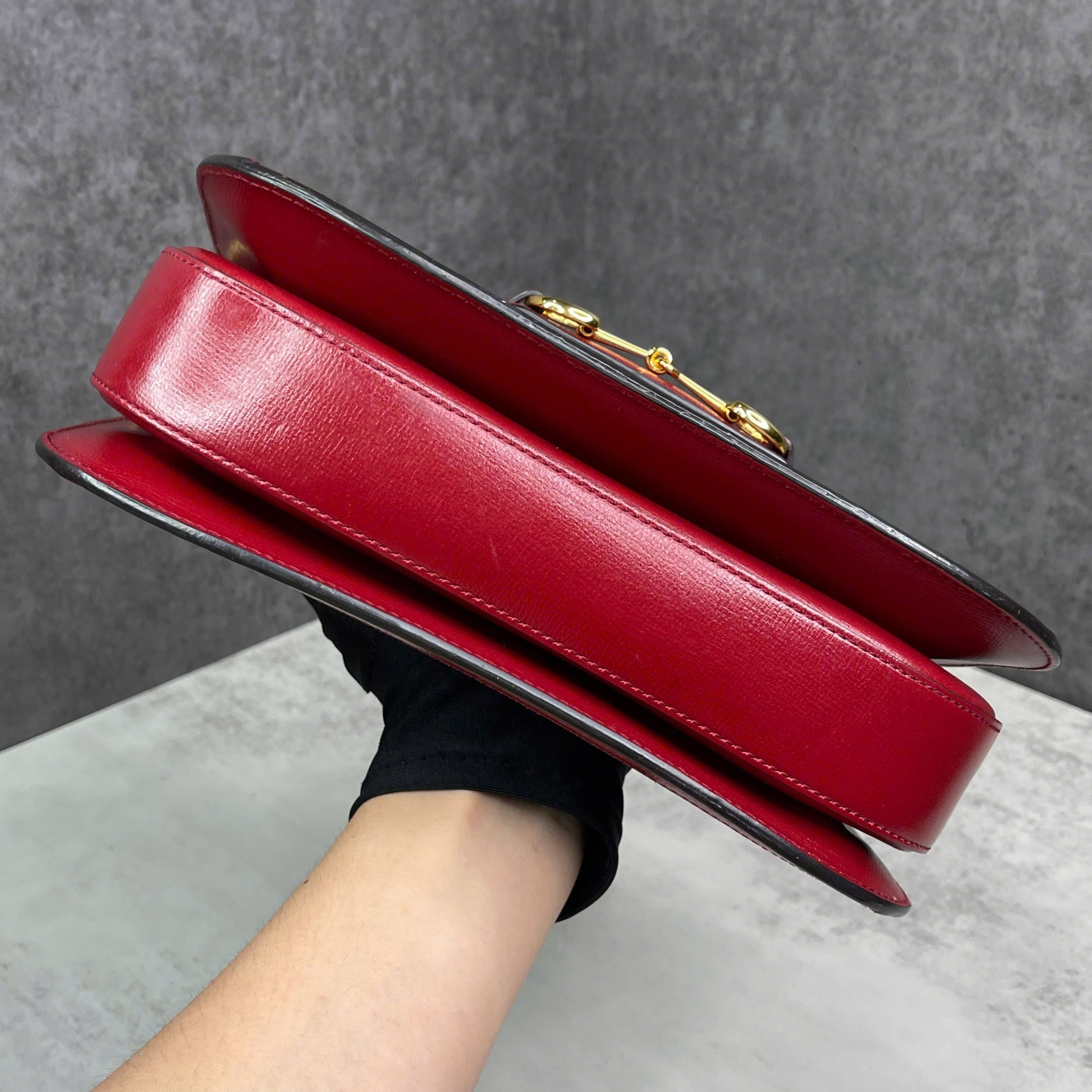 Gucci Horsebit 1955 GG Supreme Small phối da đỏ