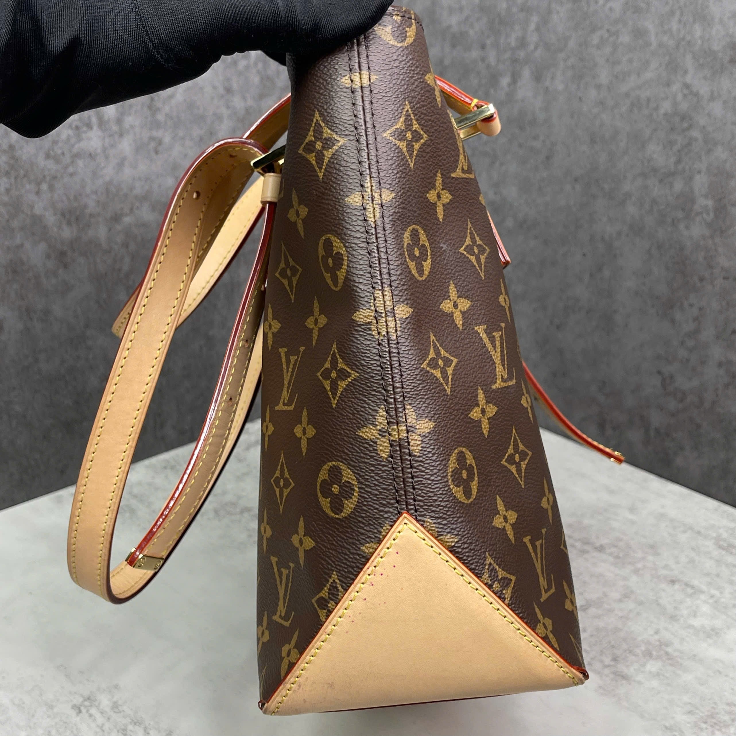 Louis Vuitton Monogram Cabas Mezzo