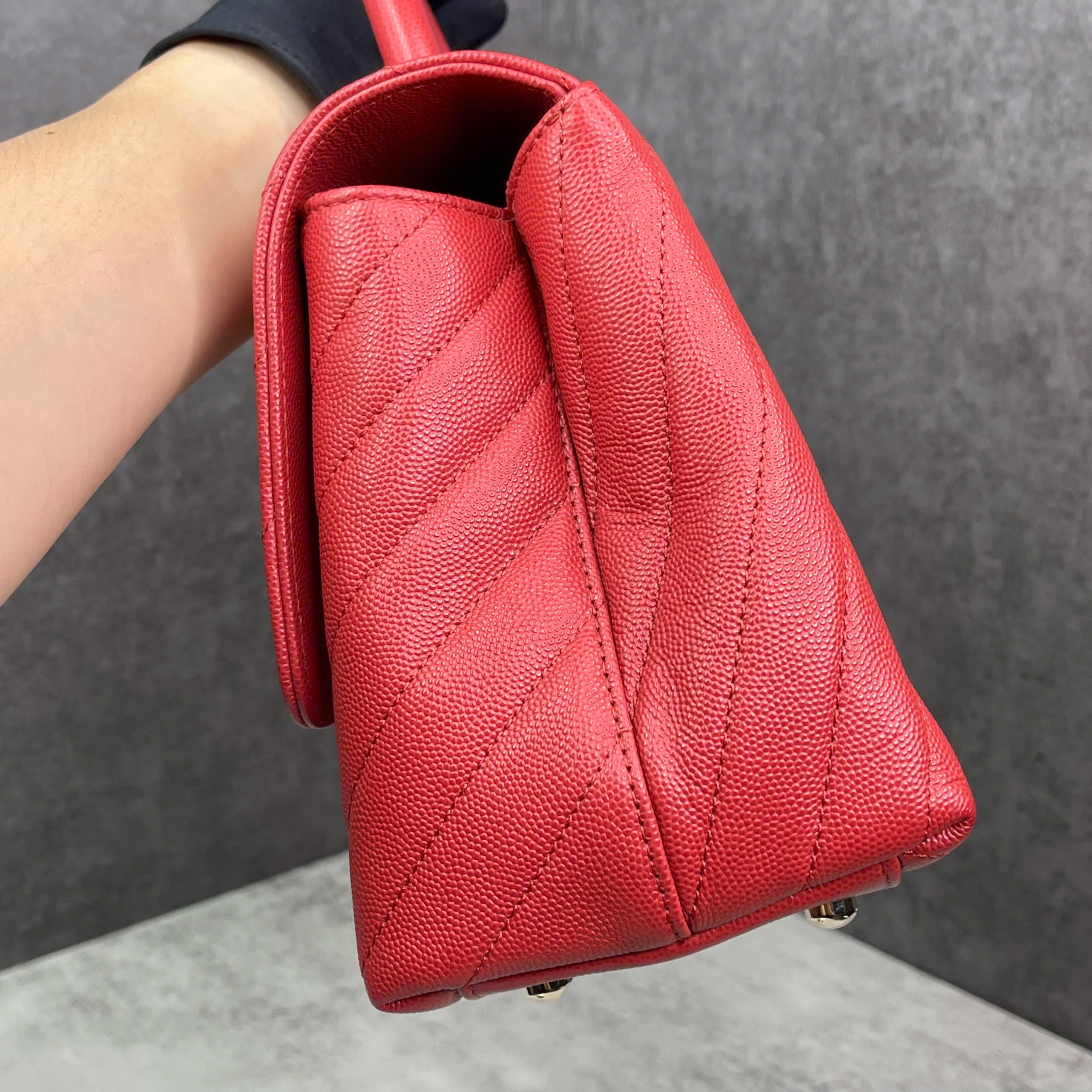 Chanel Coco 9.5 Handle Chevron