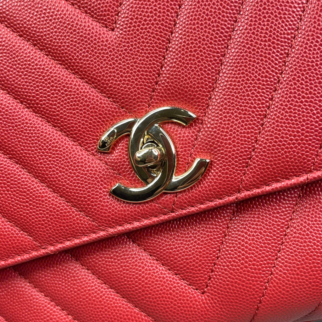 Chanel Coco 9.5 Handle Chevron