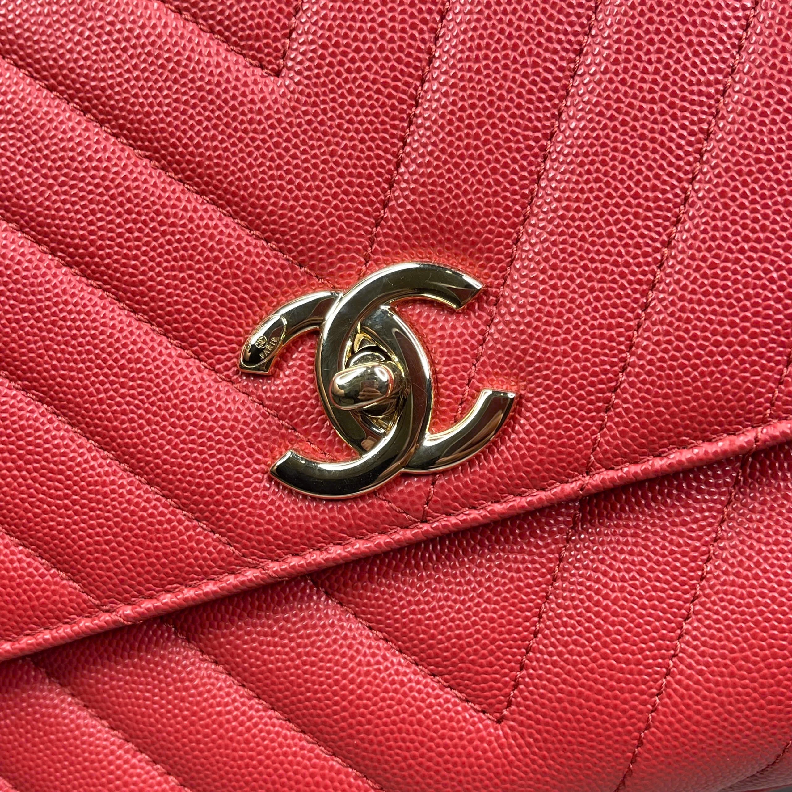 Chanel Coco 9.5 Handle Chevron