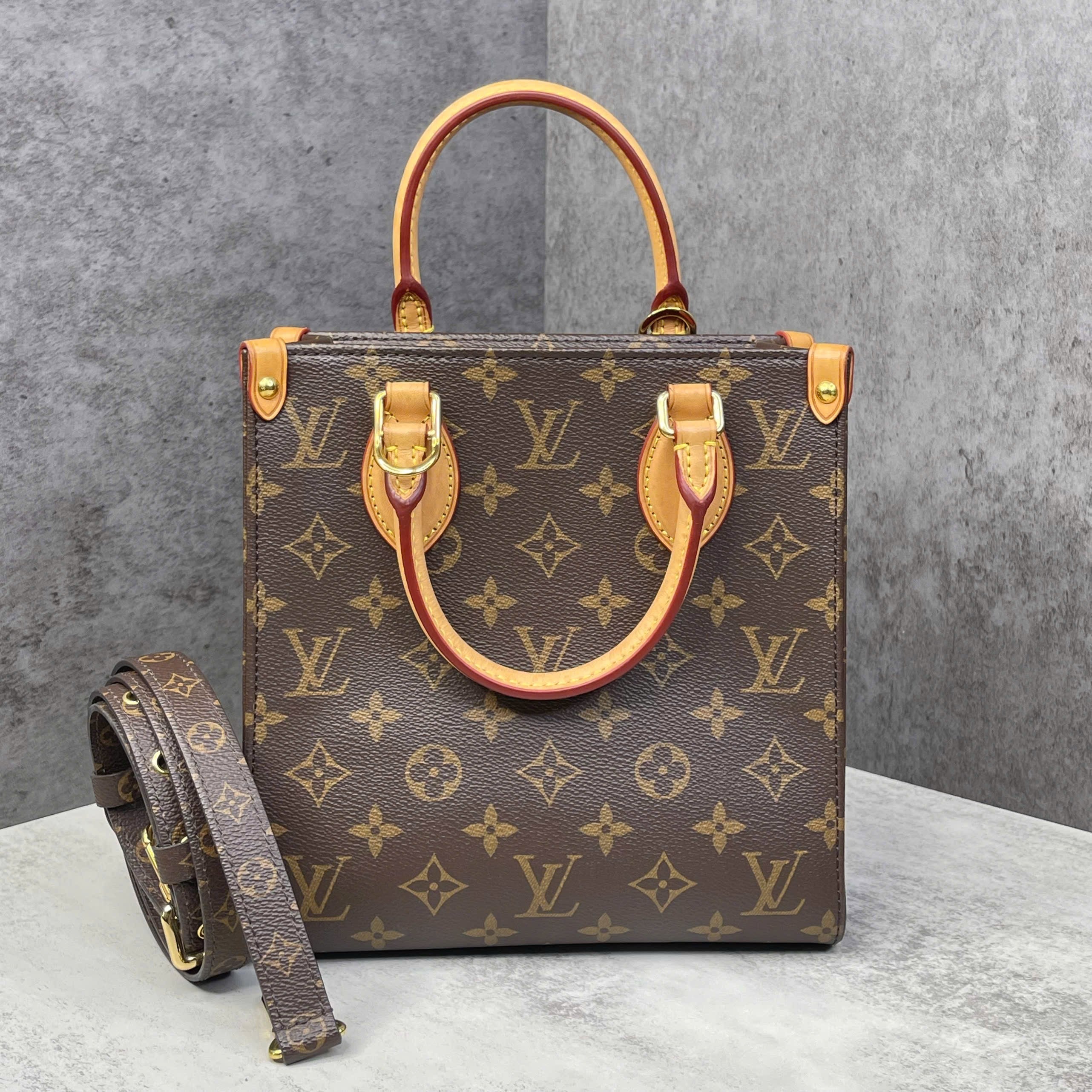 Louis Vuitton Petit Sac Plat Monogram