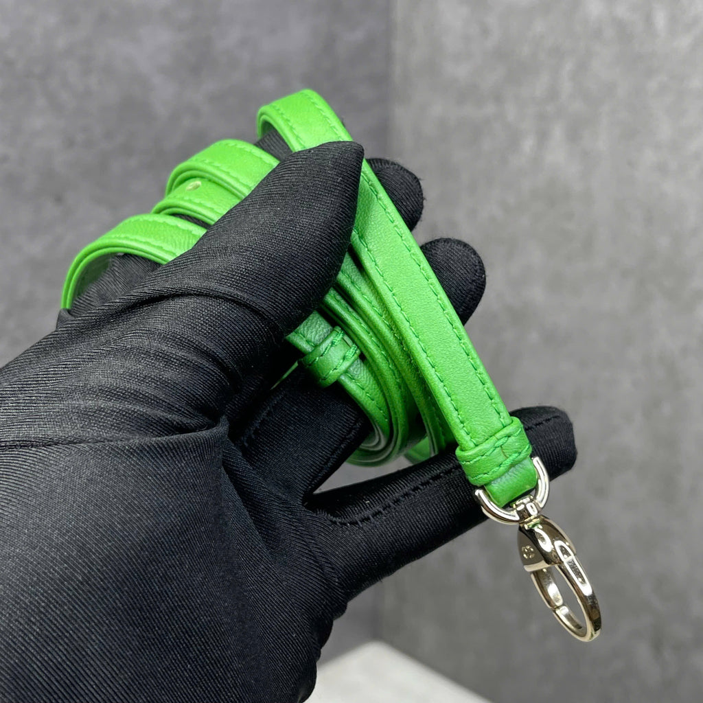 Lady Dior Micro màu xanh lá