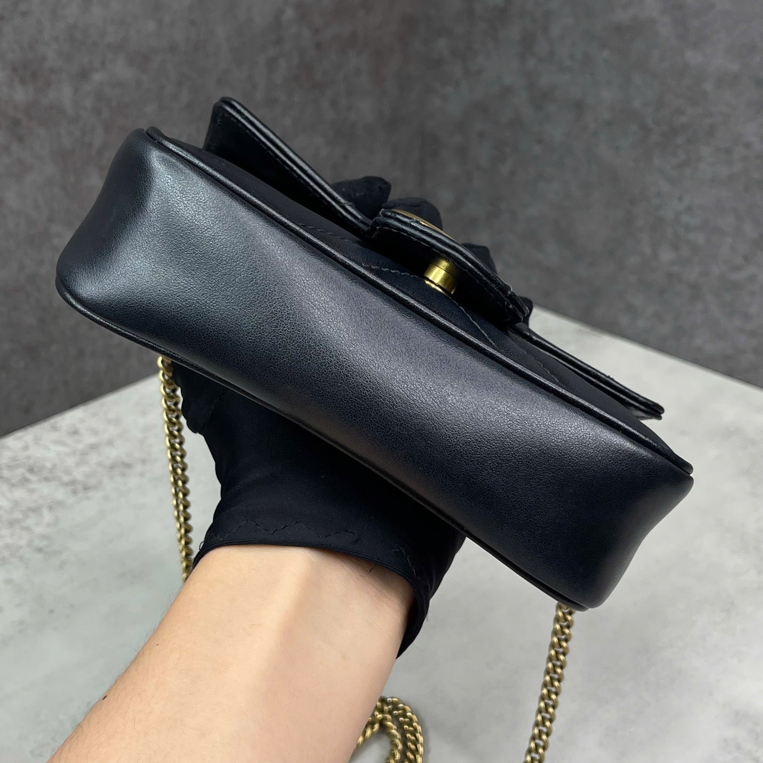 Gucci GG Marmont super mini màu đen