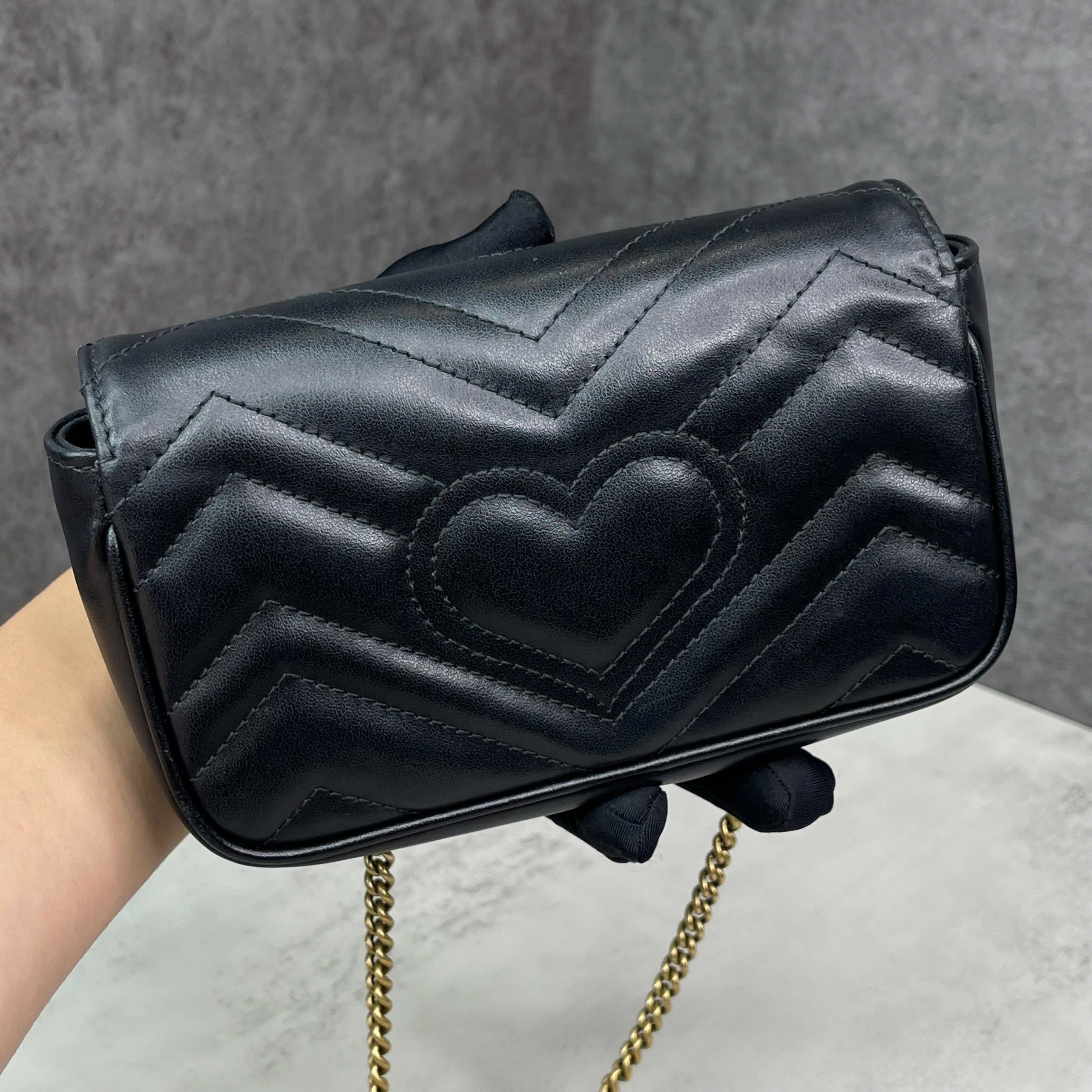 Gucci GG Marmont super mini màu đen