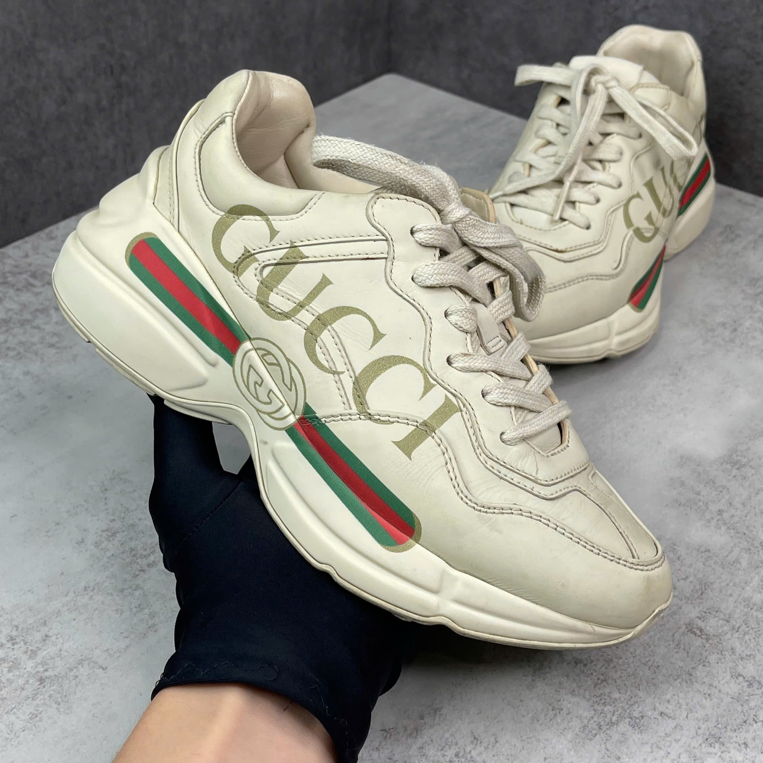 Giày sneaker Gucci Rhyton trắng – size 35