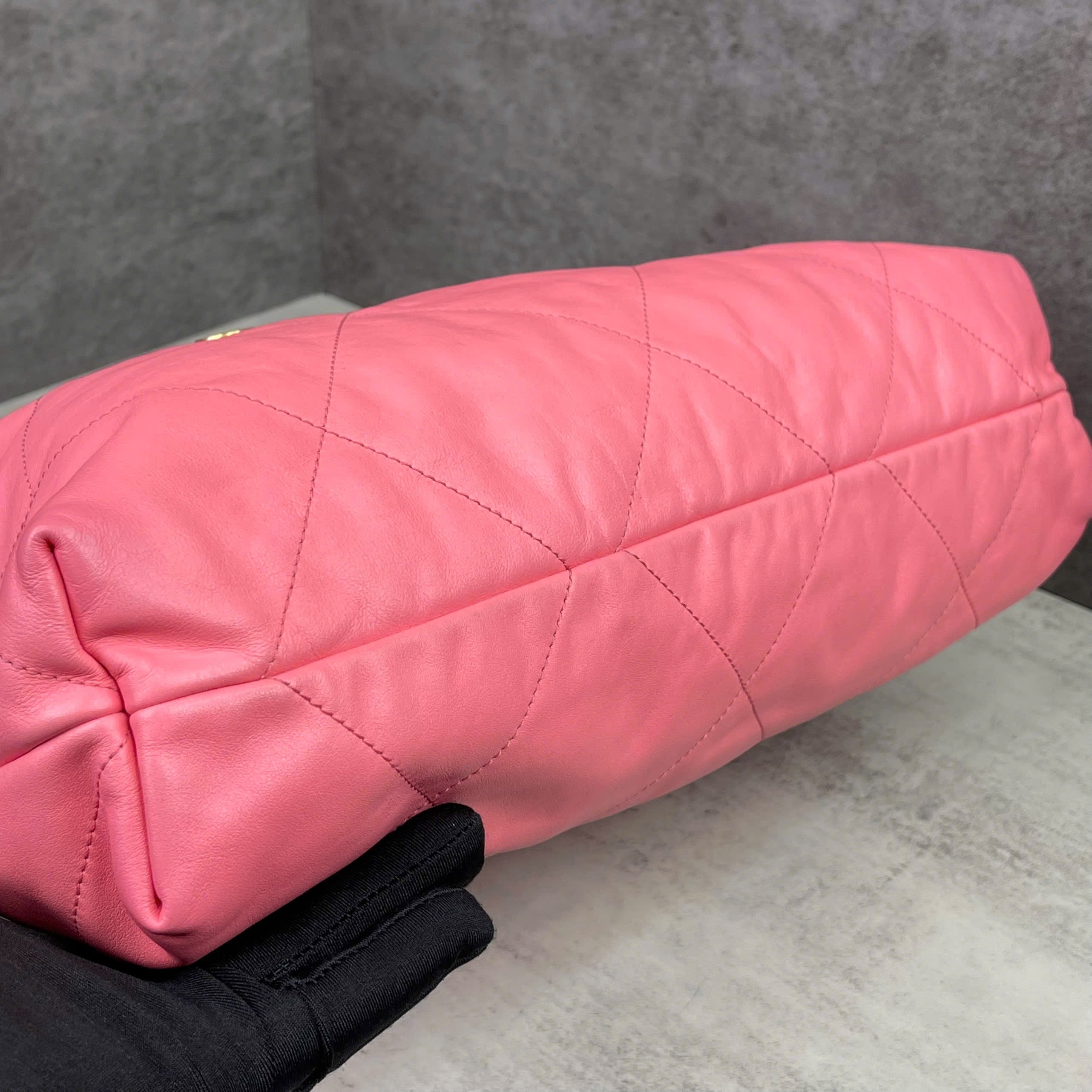 Chanel Hobo Bag Pink Code Chip