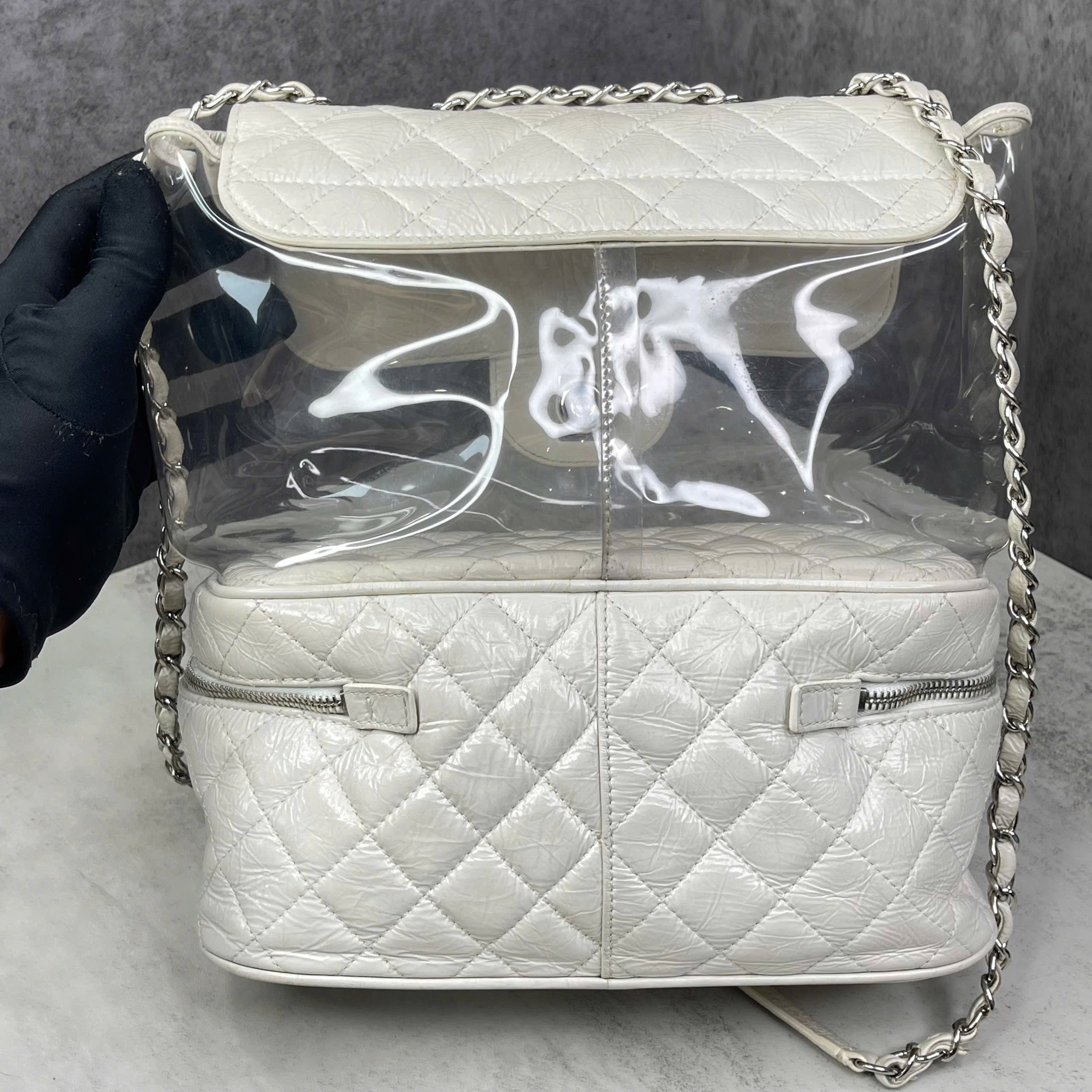 Balo Chanel Transparent Quilted màu trắng code 25