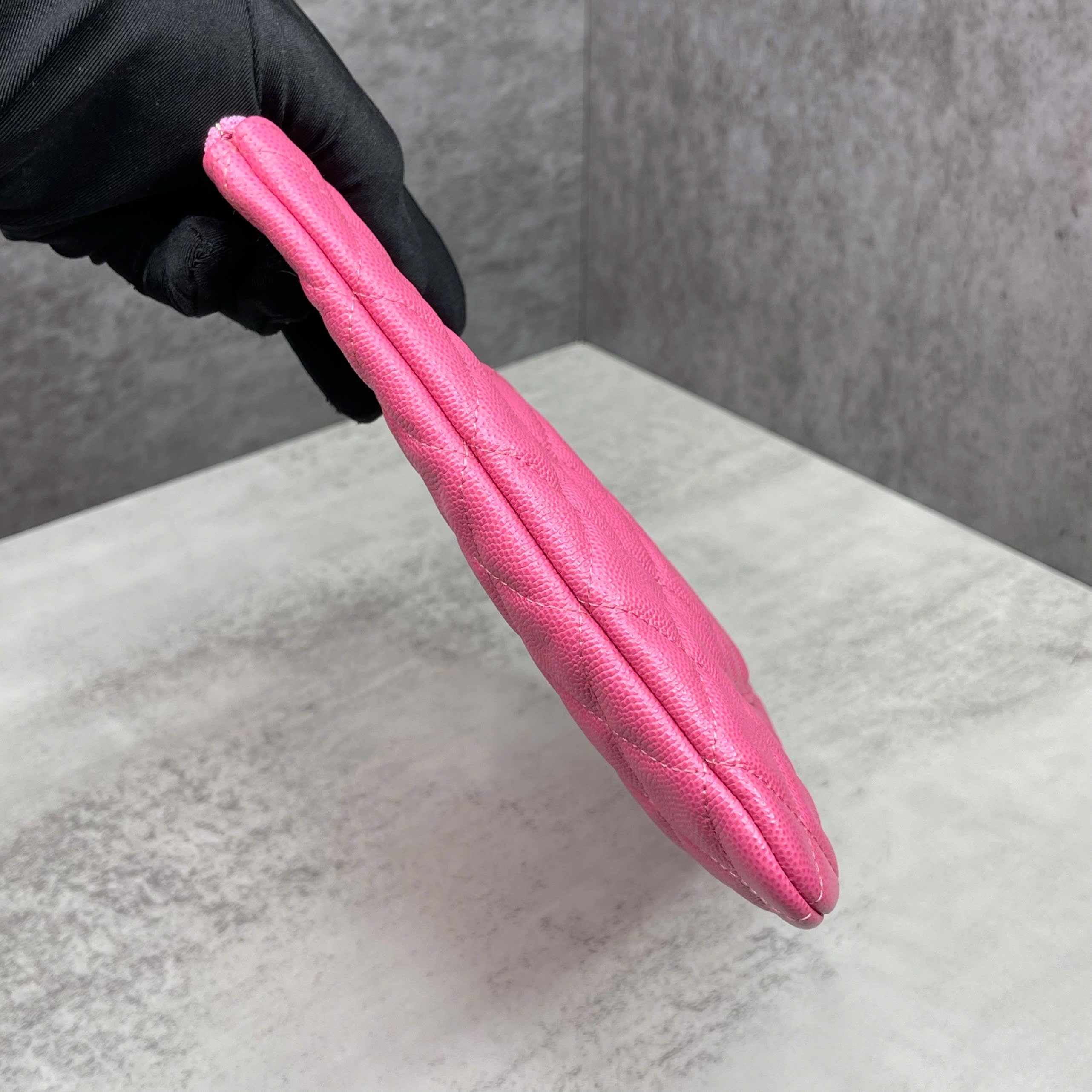 Clutch Chanel Classic Quilted O-Case Pink