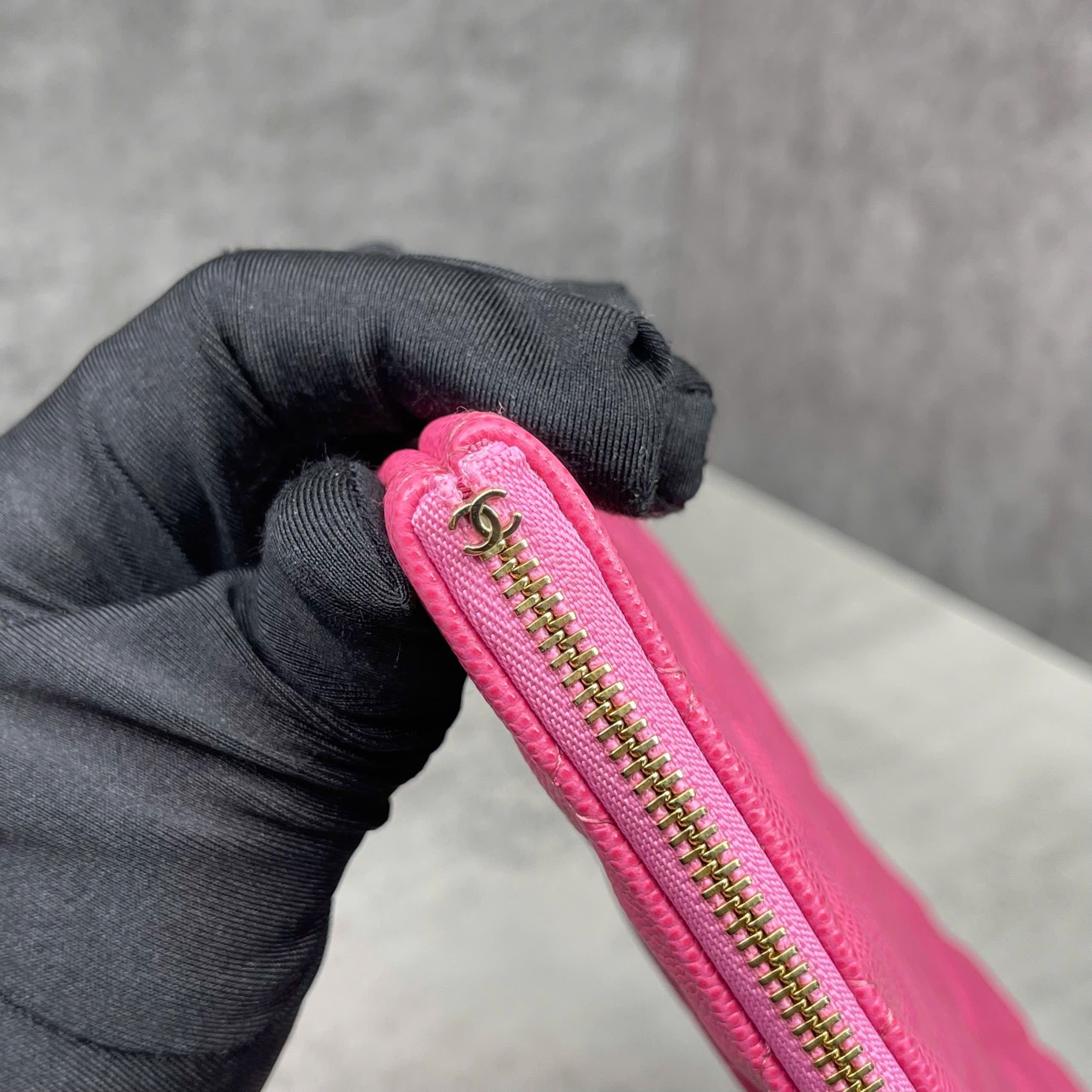 Clutch Chanel Classic Quilted O-Case Pink