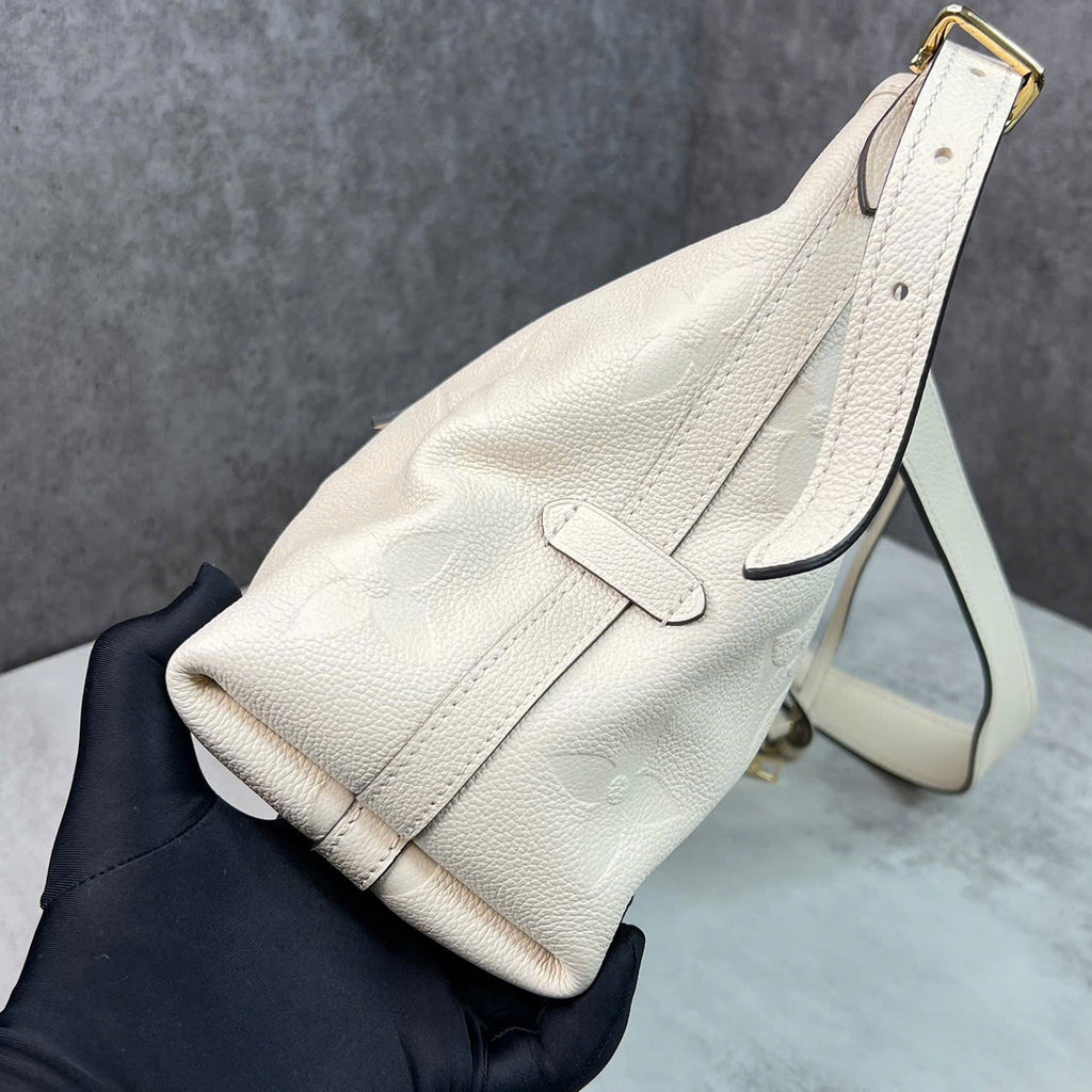 Louis Vuitton CarryAll Monogram Empreinte Blanc