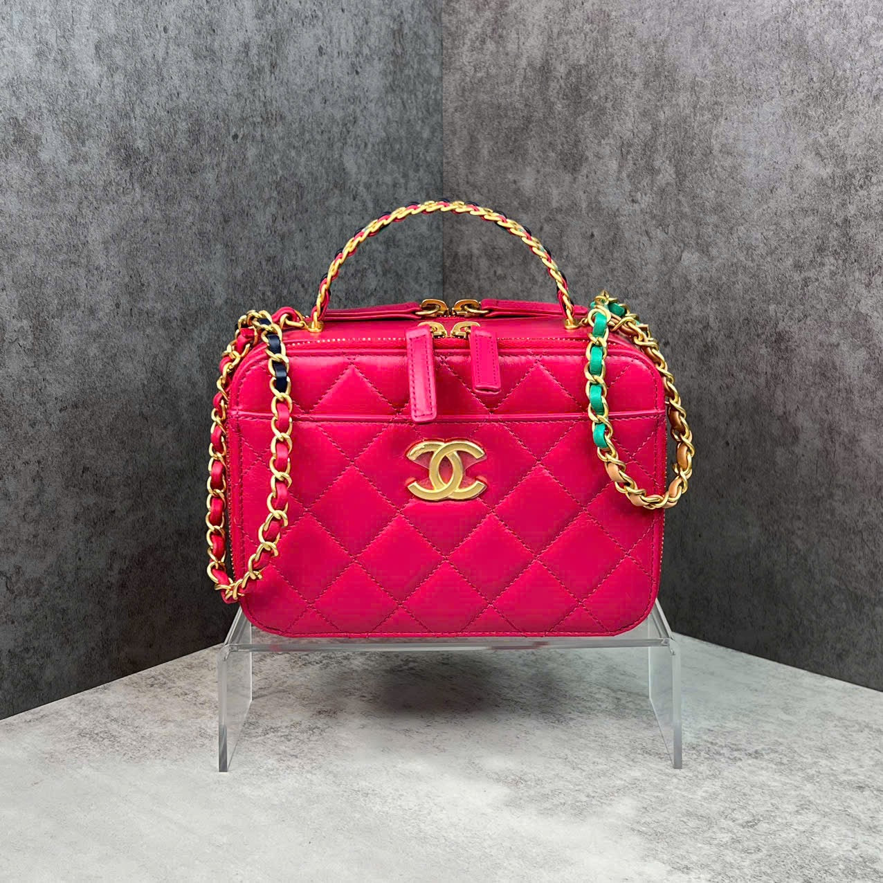 Chanel Vanity Case màu hồng
