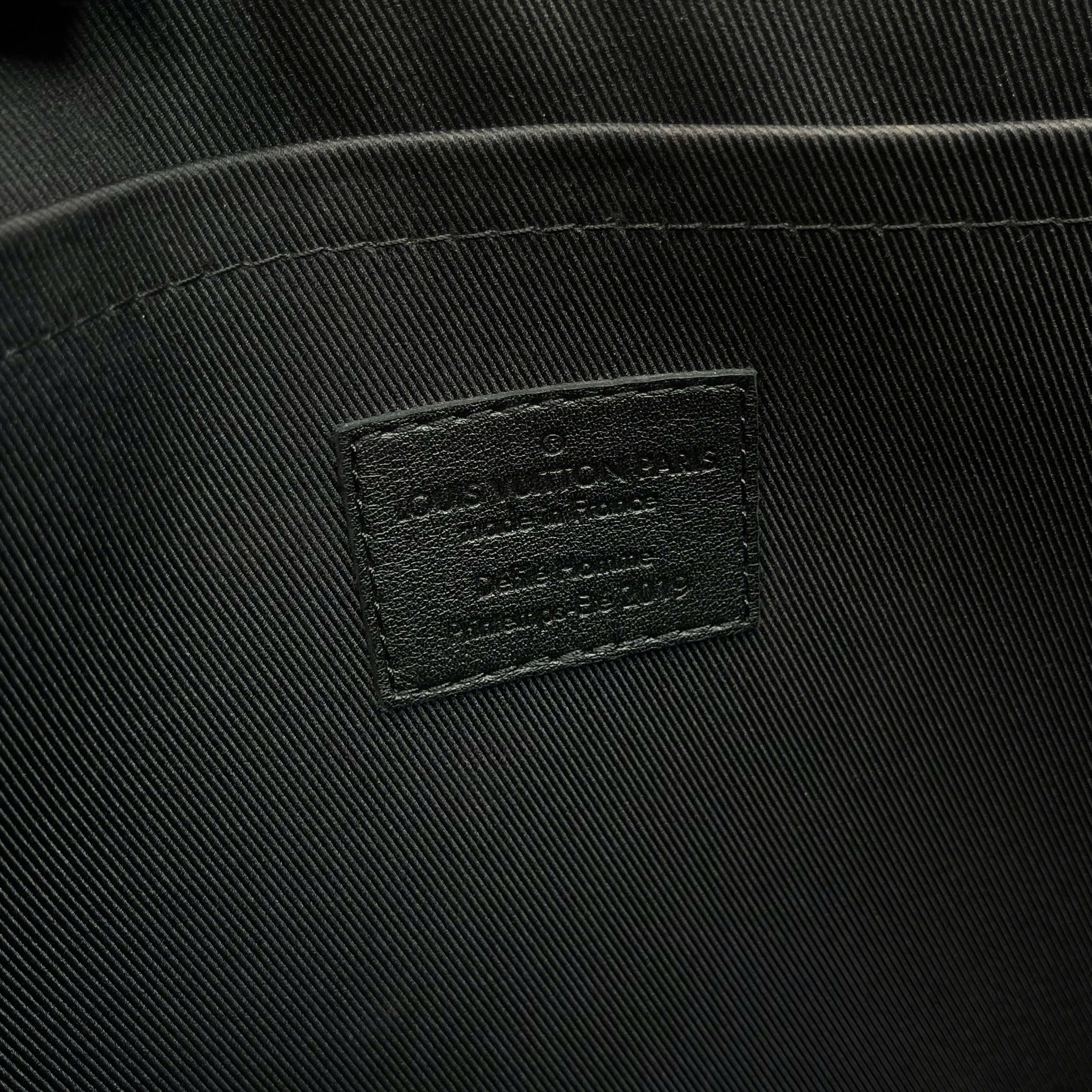 Clutch Louis Vuitton Pochette Voyage Monogram Chain