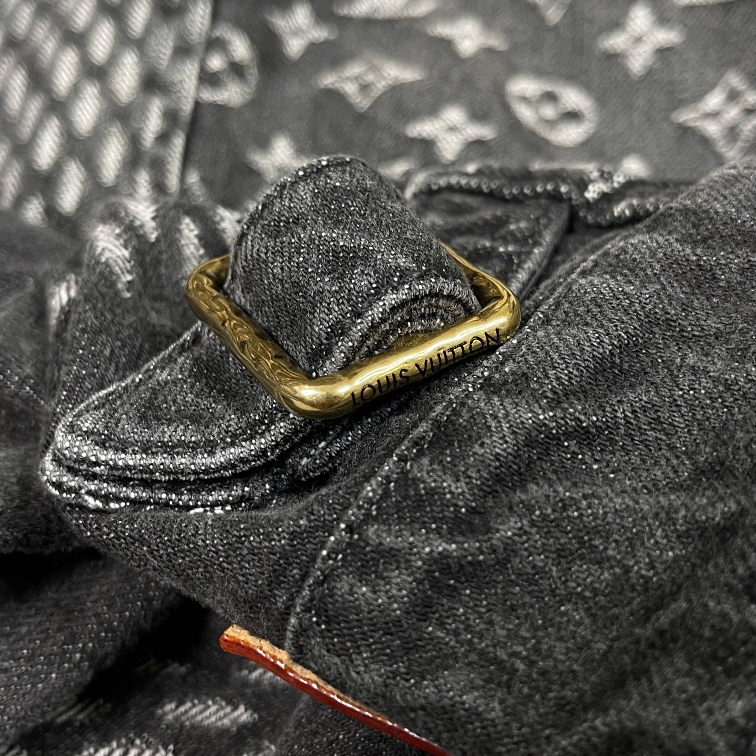 Áo khoác Louis Vuitton Monogram Denim Patchwork size 50