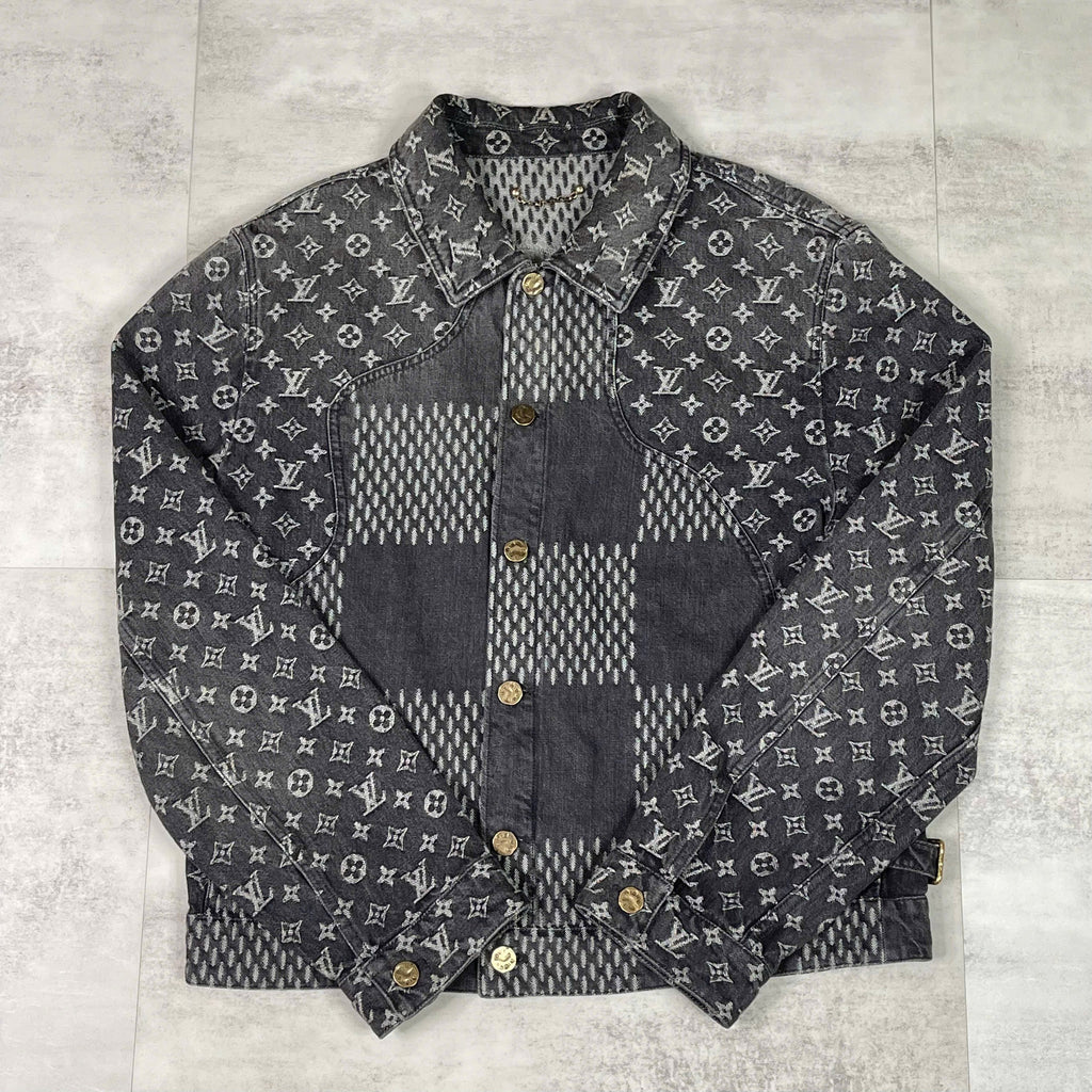 Áo khoác Louis Vuitton Monogram Denim Patchwork size 50