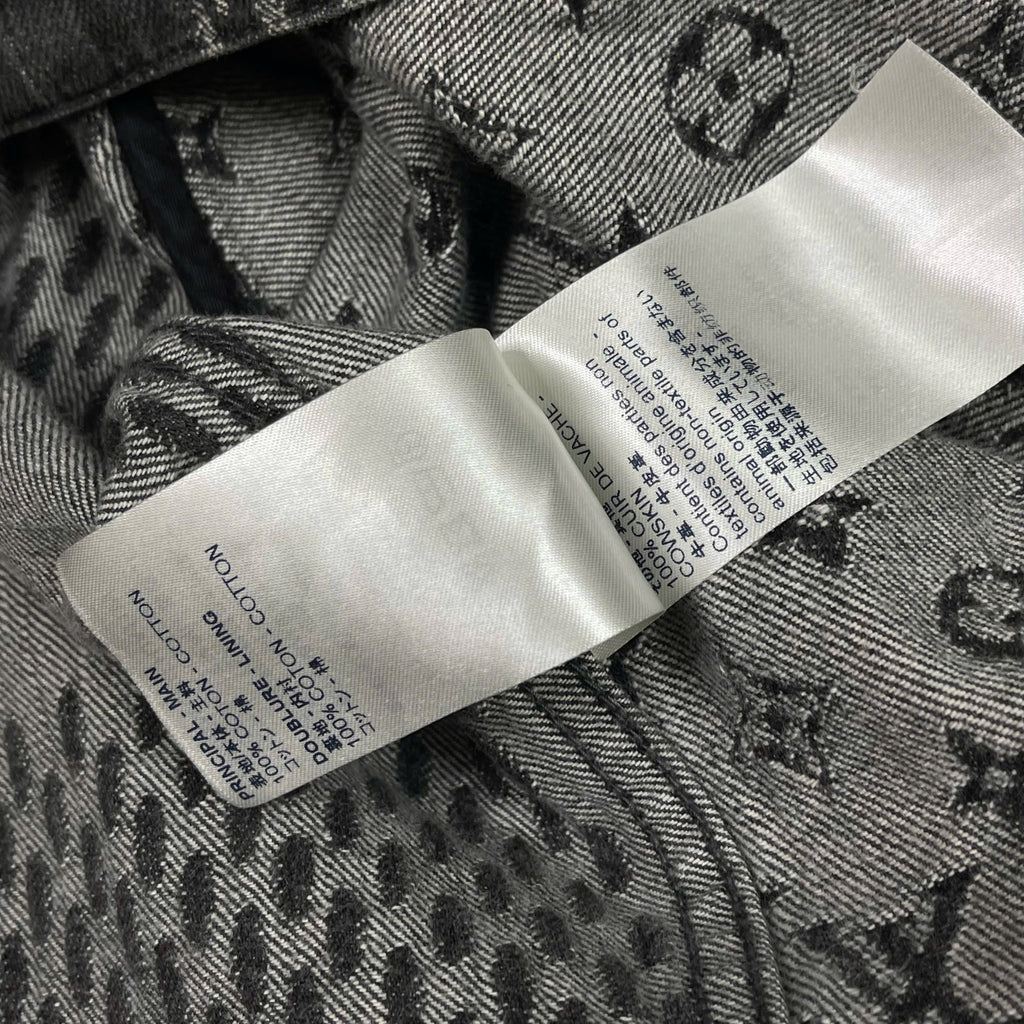Áo khoác Louis Vuitton Monogram Denim Patchwork size 50