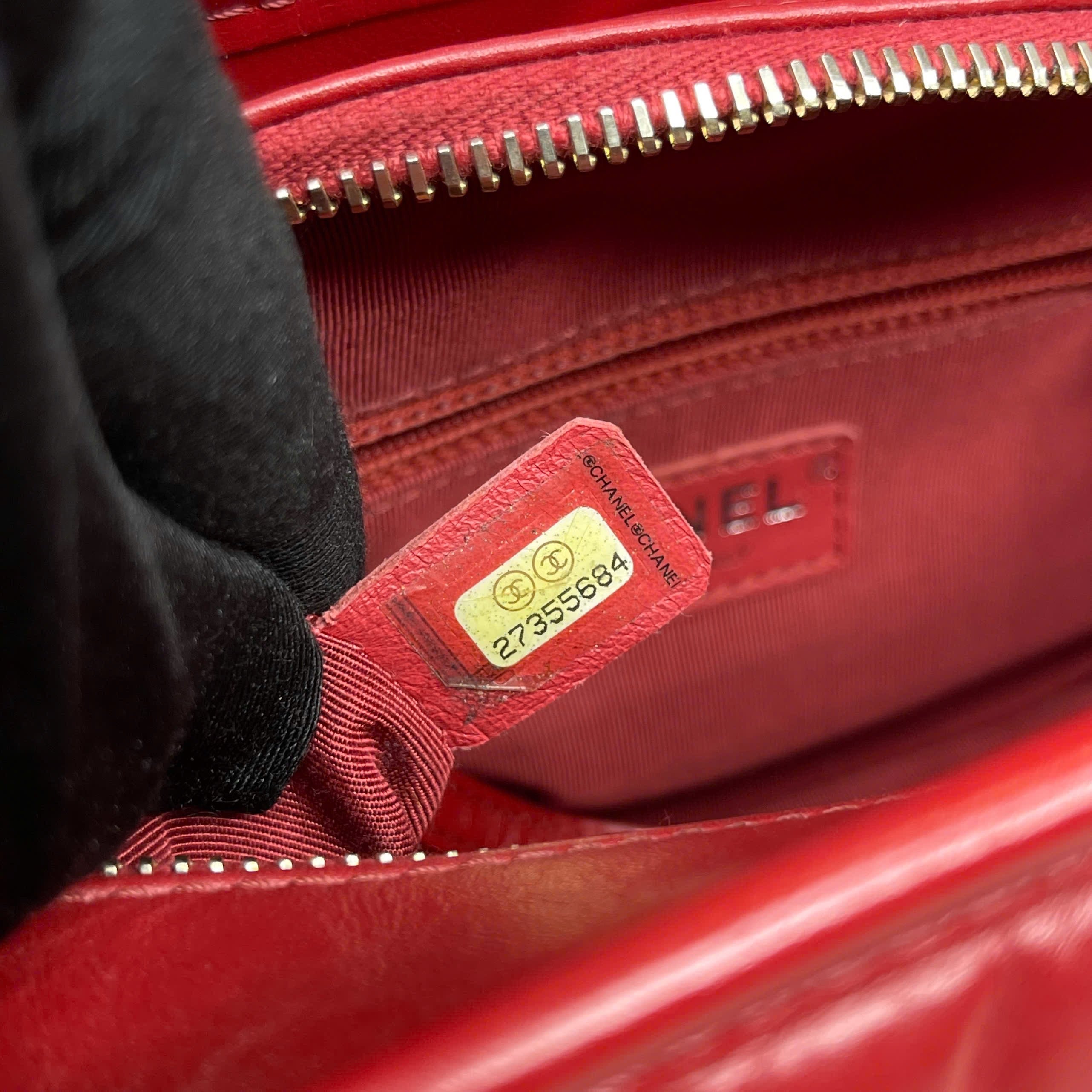 Chanel Gabrielle đỏ