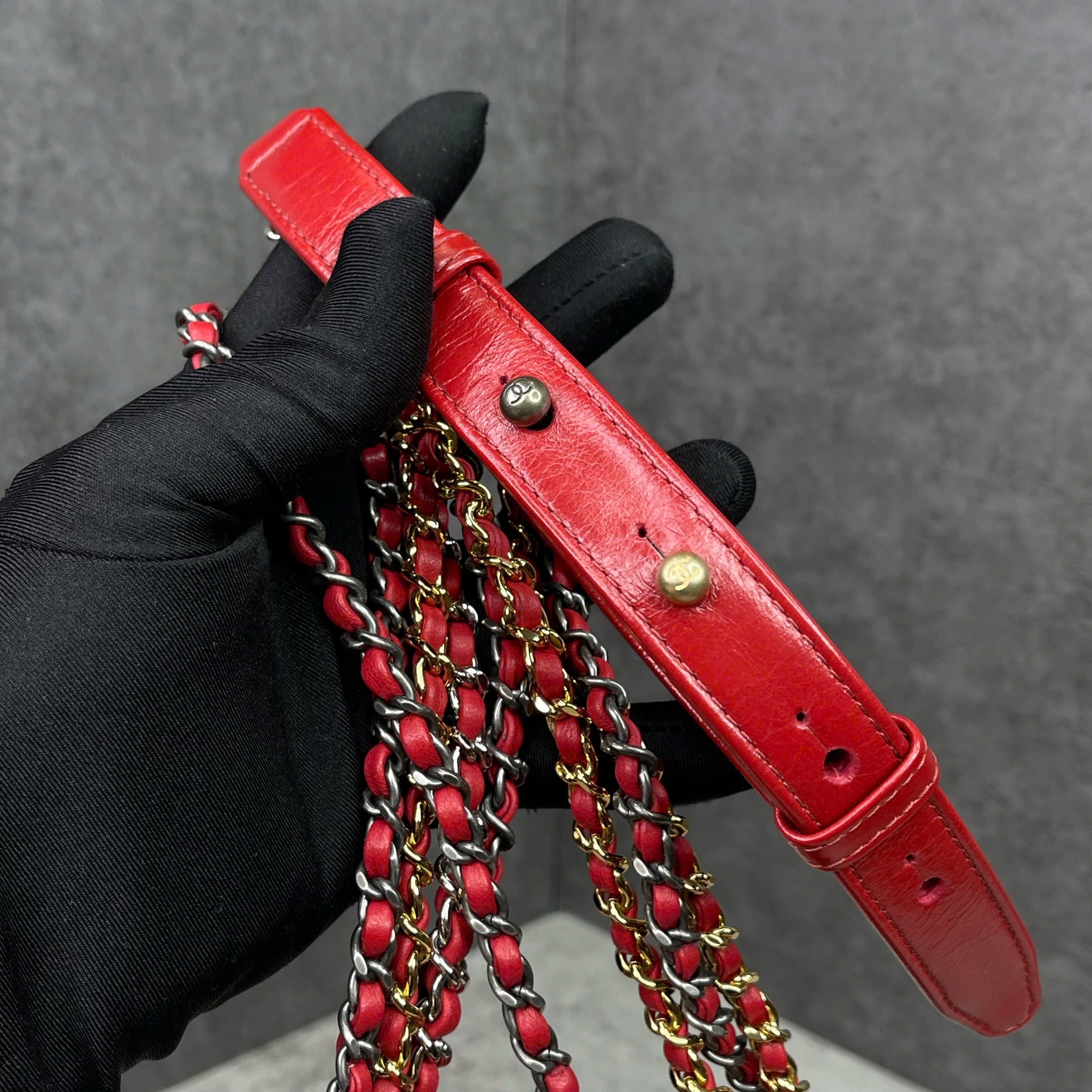 Chanel Gabrielle đỏ