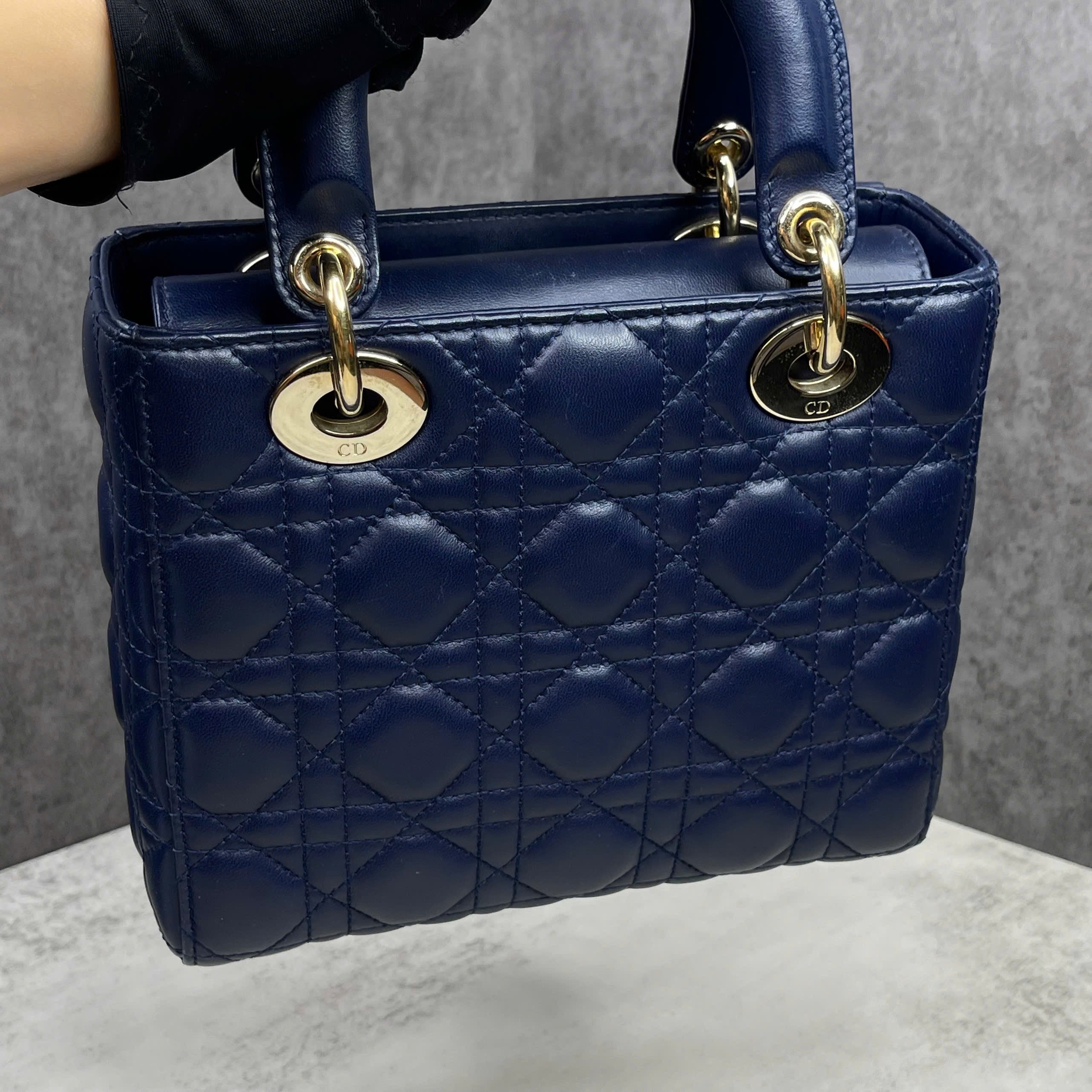 Dior Lady Dior Small da lambskin màu xanh navy