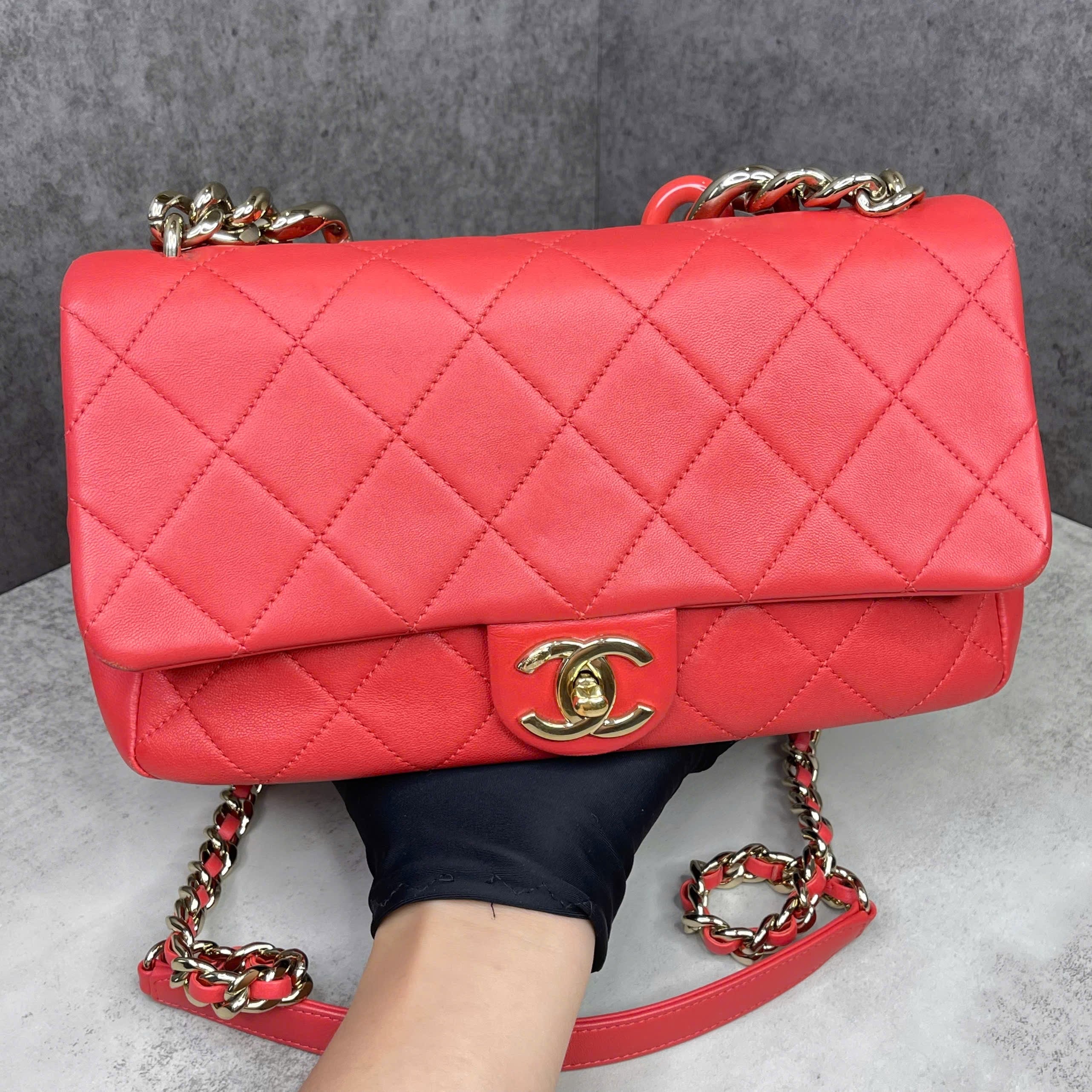 Chanel 19 Flap đỏ coral size Small