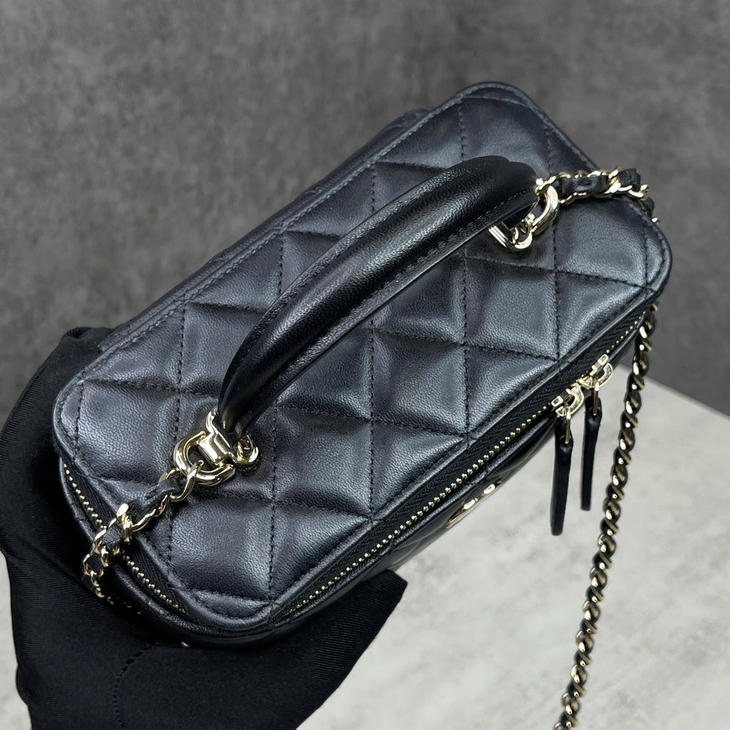 Chanel Vanity Case đen