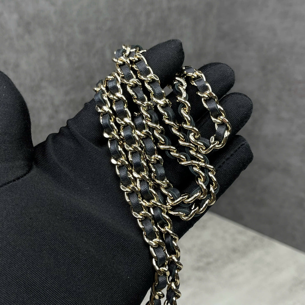 Chanel Vanity Case đen