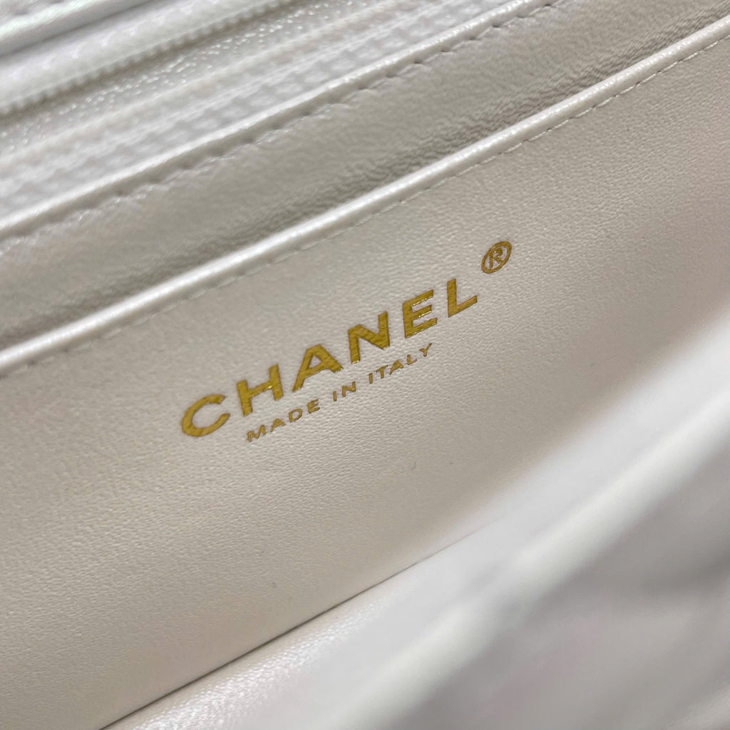 Chanel Classic Mini 8 trắng