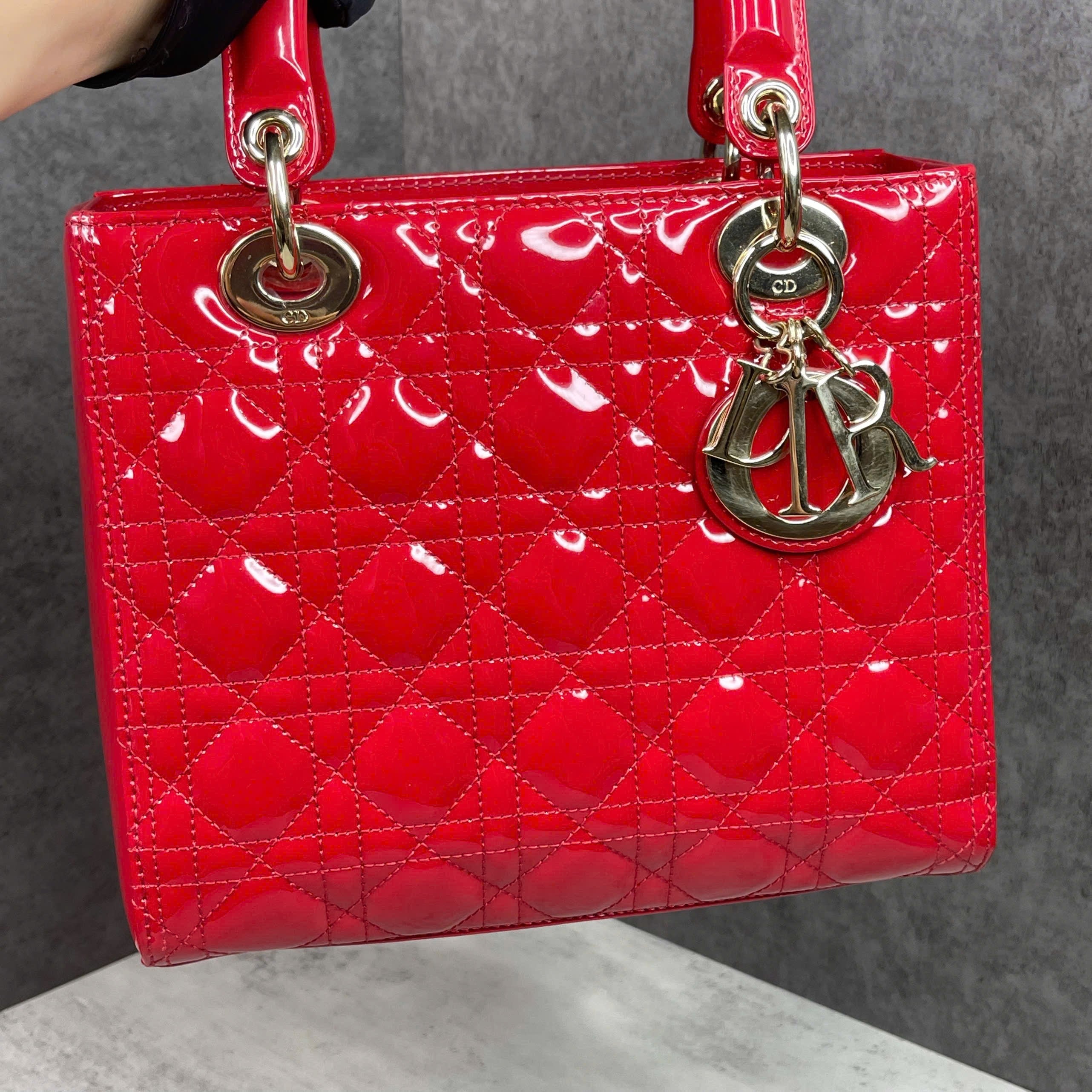 Dior Lady Dior Patent Leather Màu Đỏ M