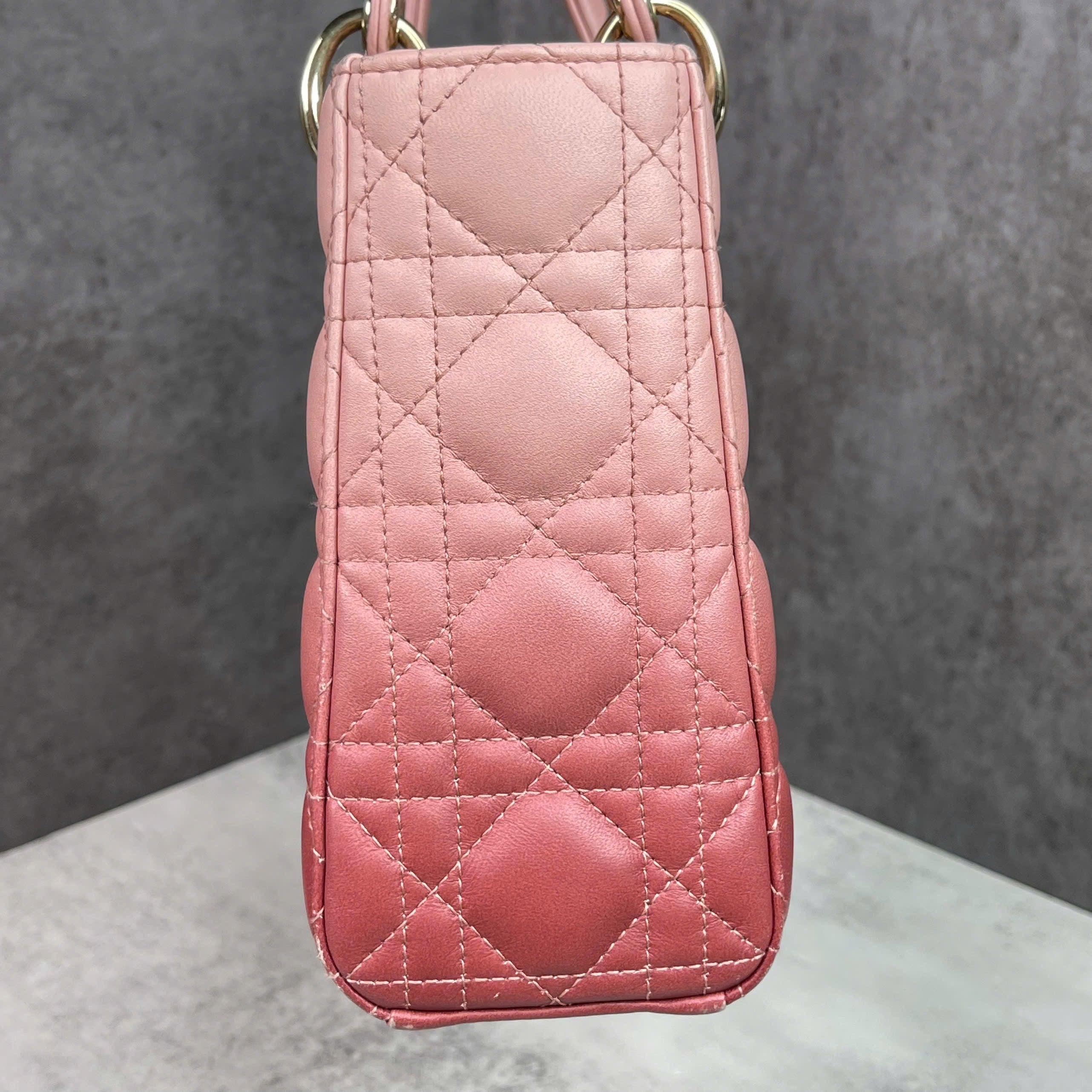 Lady Dior Medium Lambskin Màu Hồng Ombre