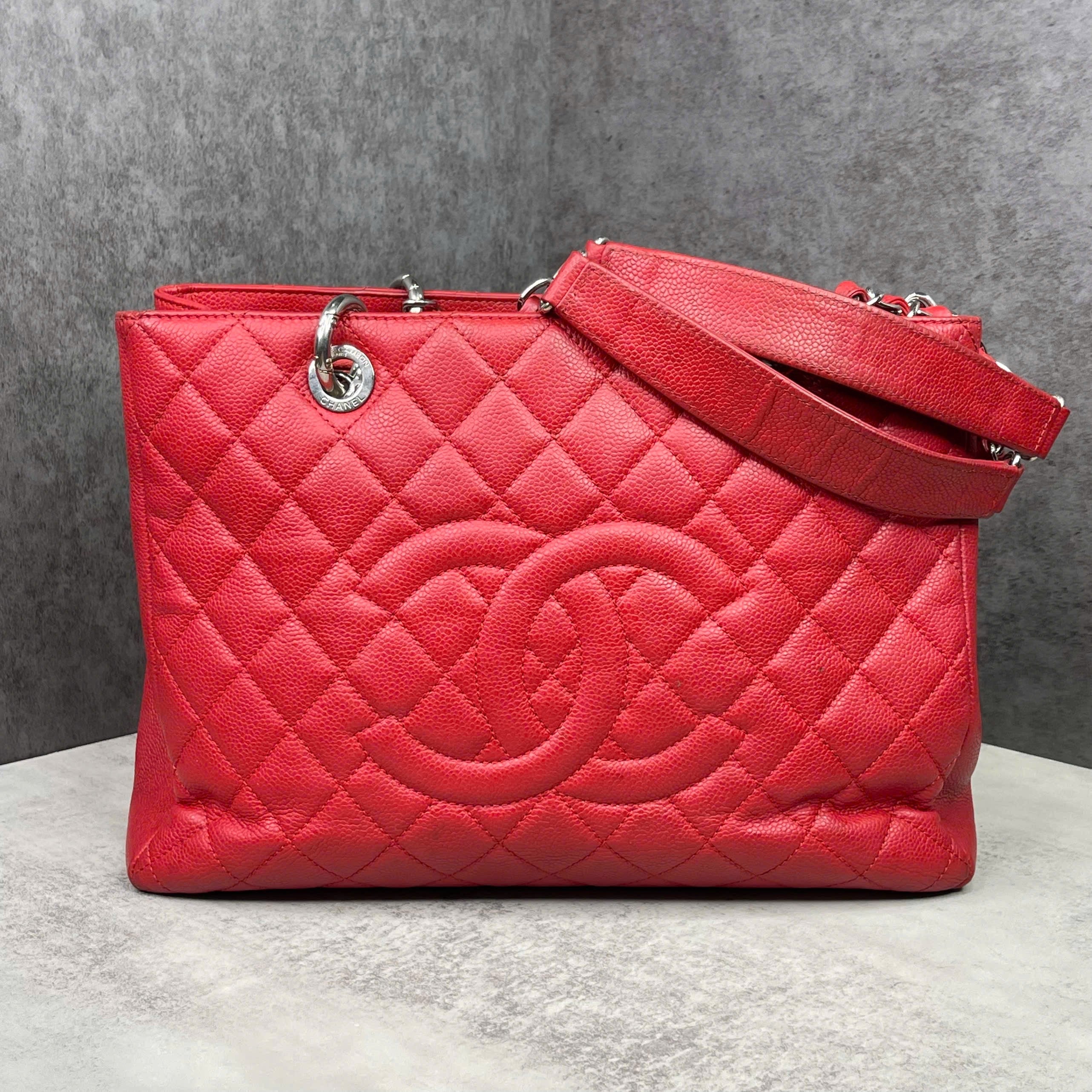 Chanel CC Caviar Leather Tote Màu Đỏ – Silver Hardware