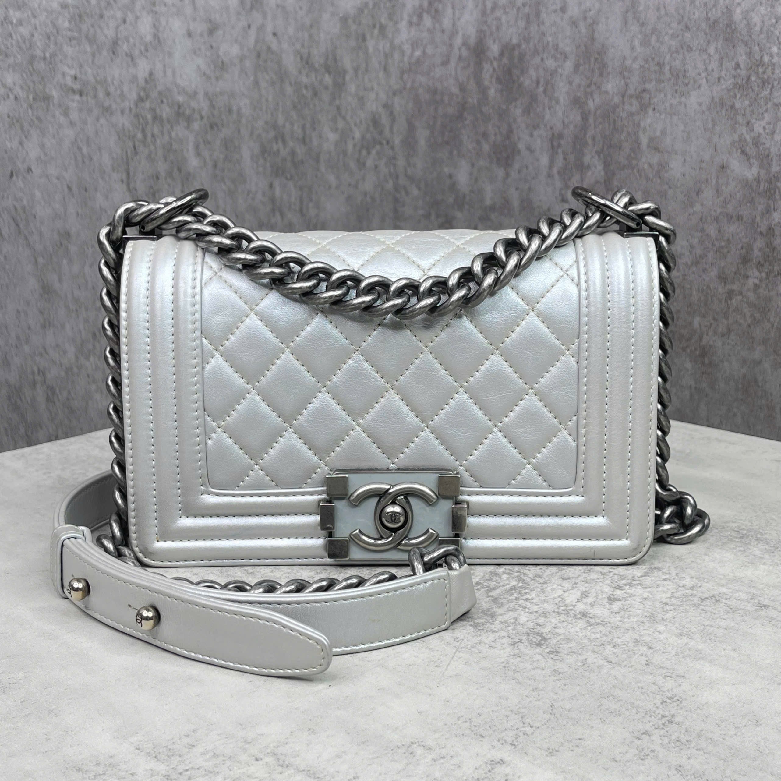 Chanel Boy Small Quilted Leather Màu Bạc