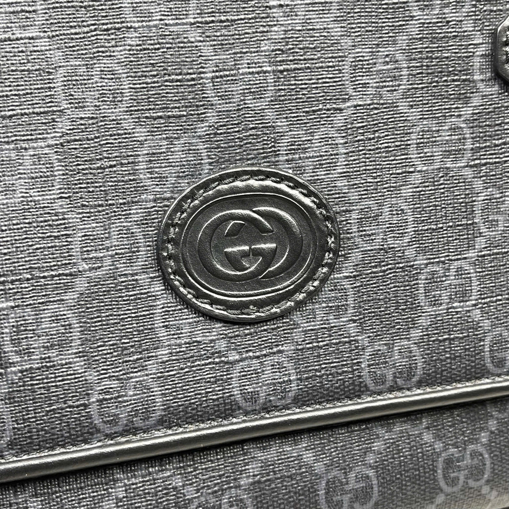 Gucci GG Supreme Messenger Bag màu xám đen