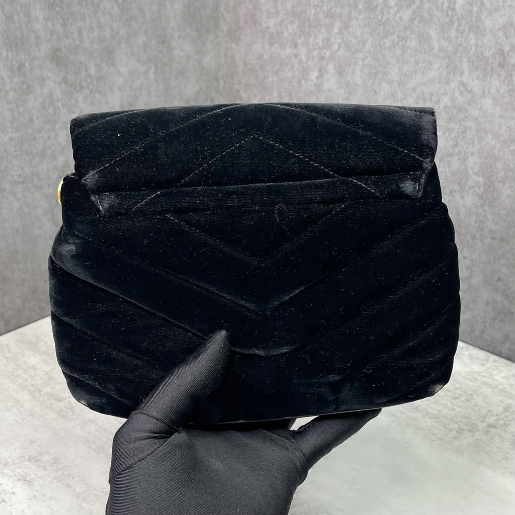 Saint Laurent Envelope Velvet Shoulder Bag Black